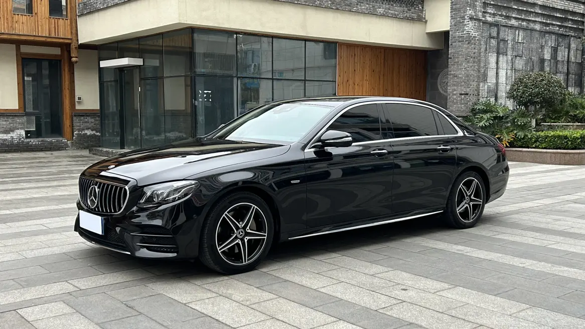 Mercedes-Benz E-Class  из Китая