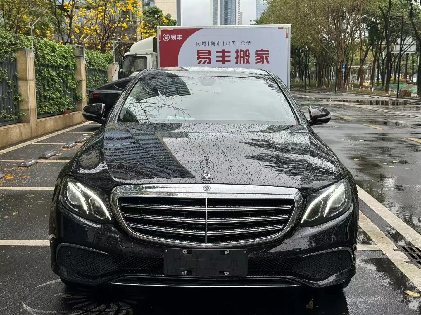 Mercedes-Benz E-Class  из Китая