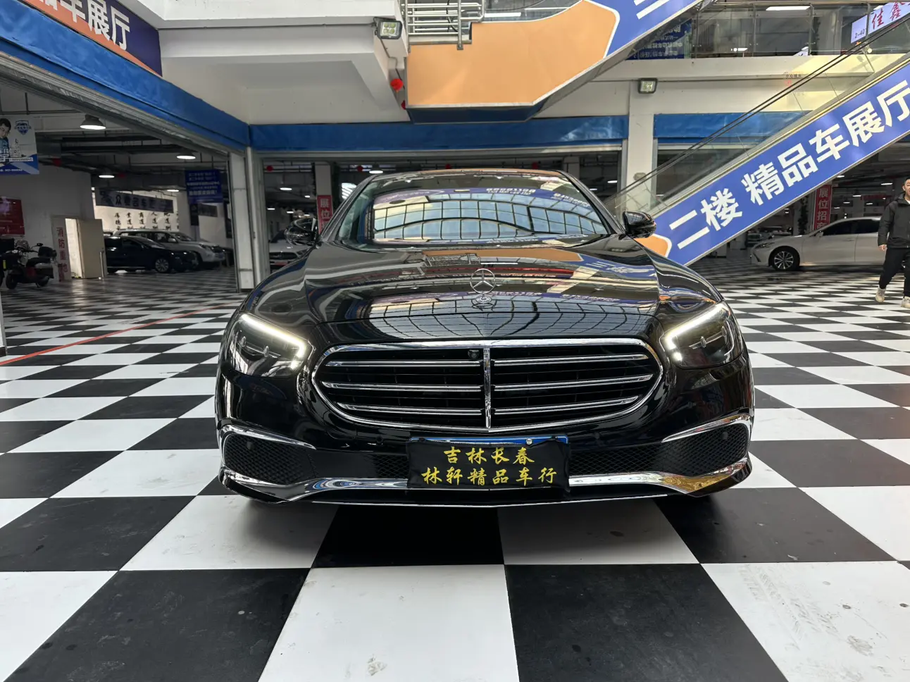 Mercedes-Benz E-Class  из Китая