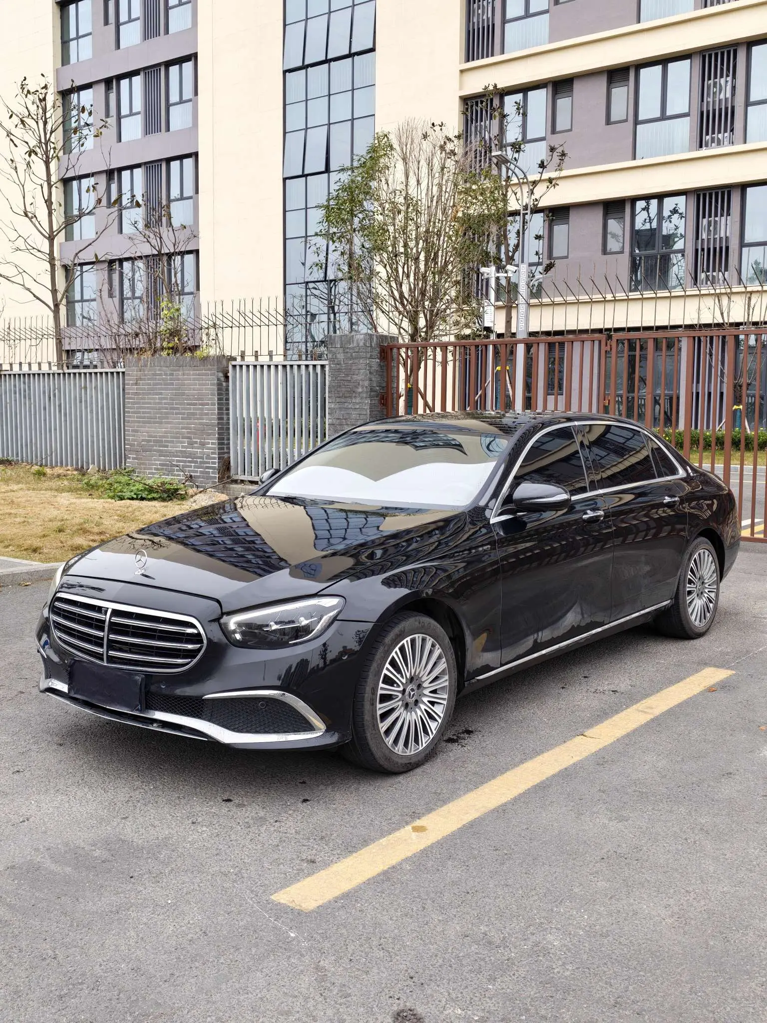 Mercedes-Benz E-Class  из Китая