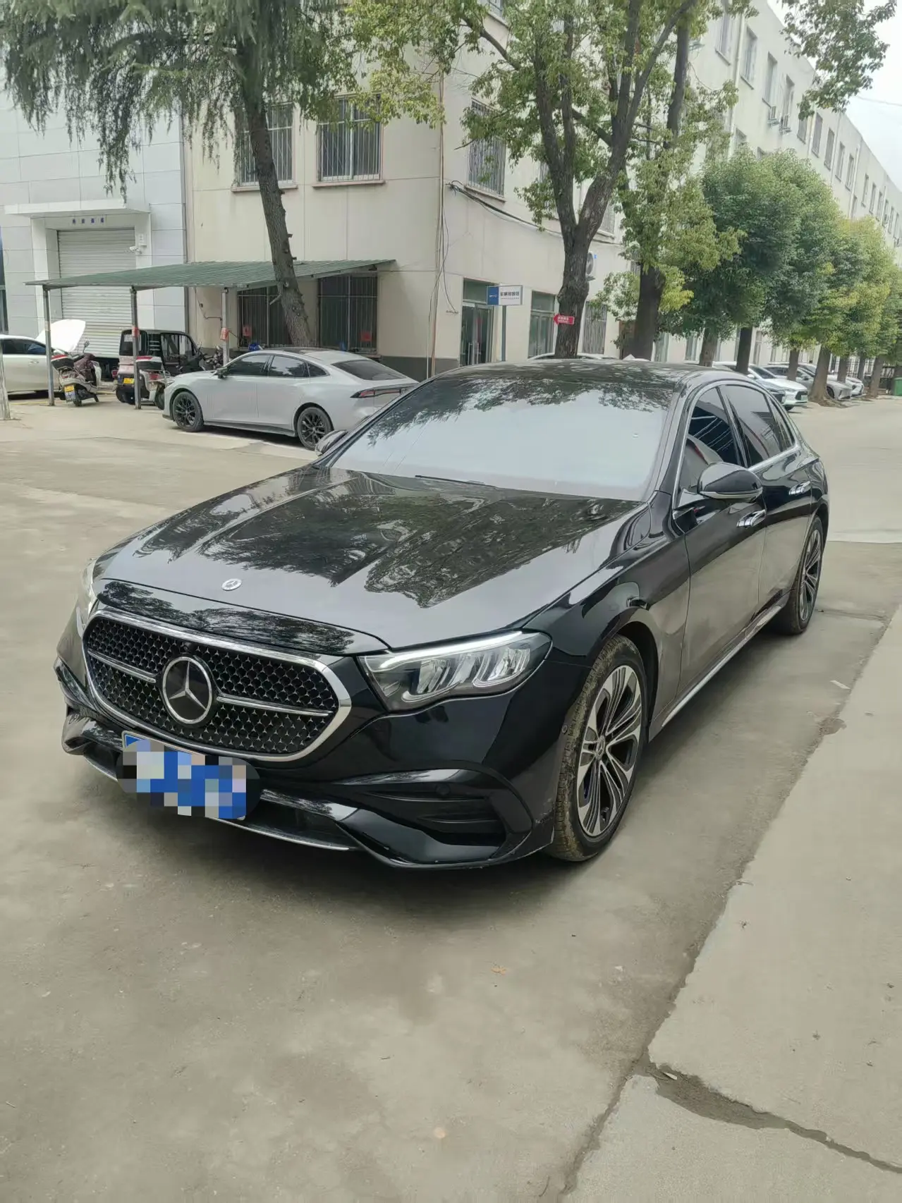 Mercedes-Benz E-Class  из Китая
