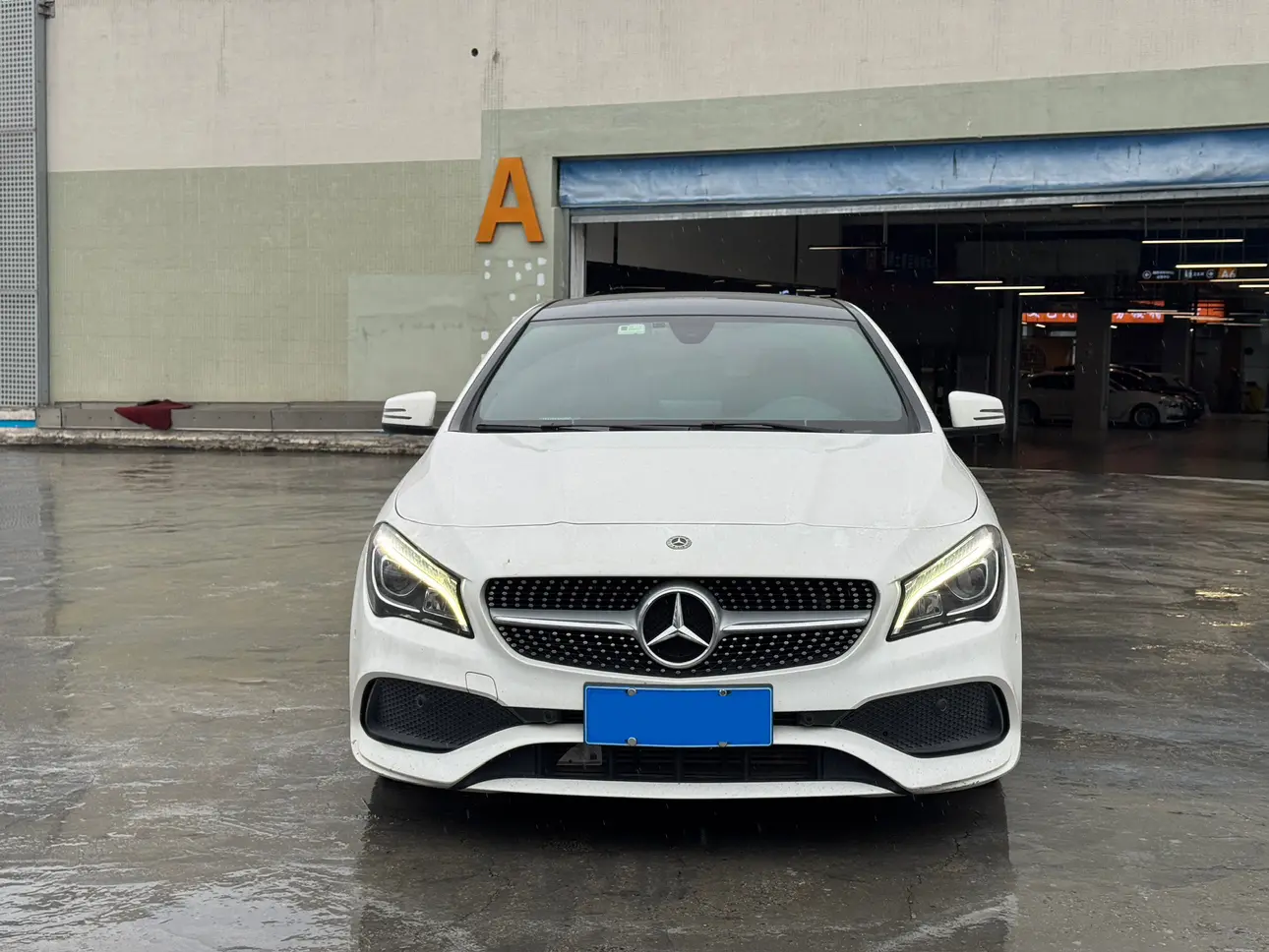 Mercedes-Benz CLA (Imported)  из Китая