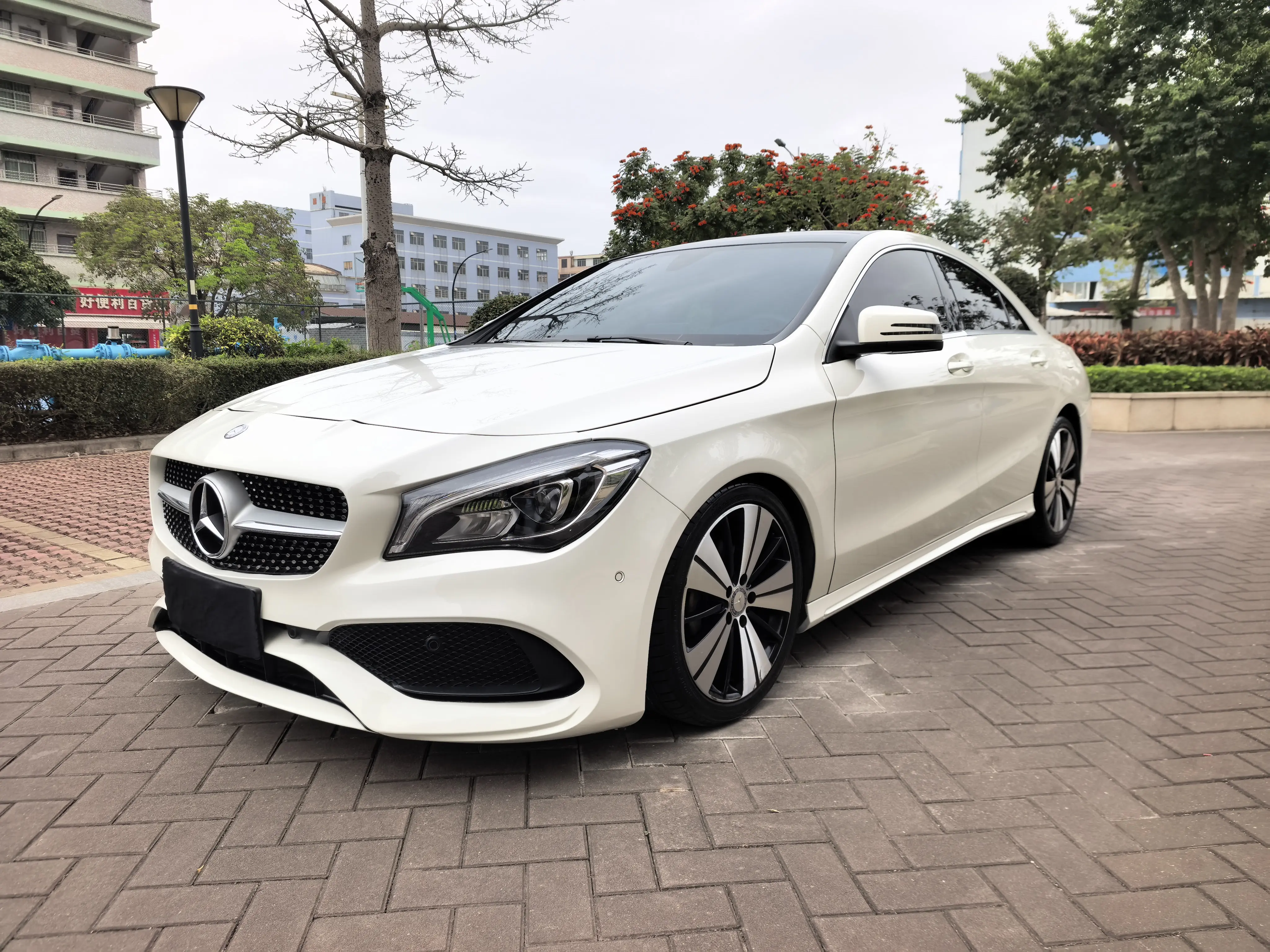 Mercedes-Benz CLA (Imported)  из Китая