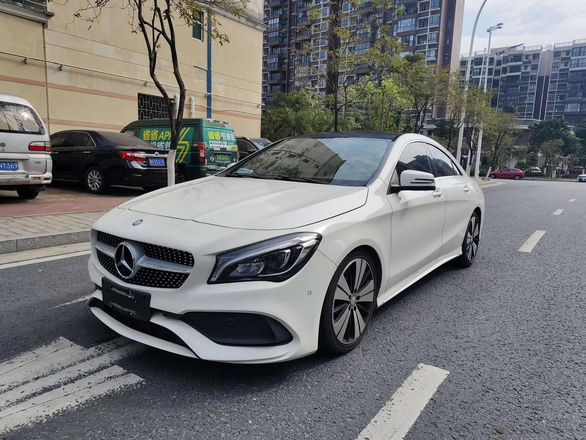 Mercedes-Benz CLA (Imported)  из Китая
