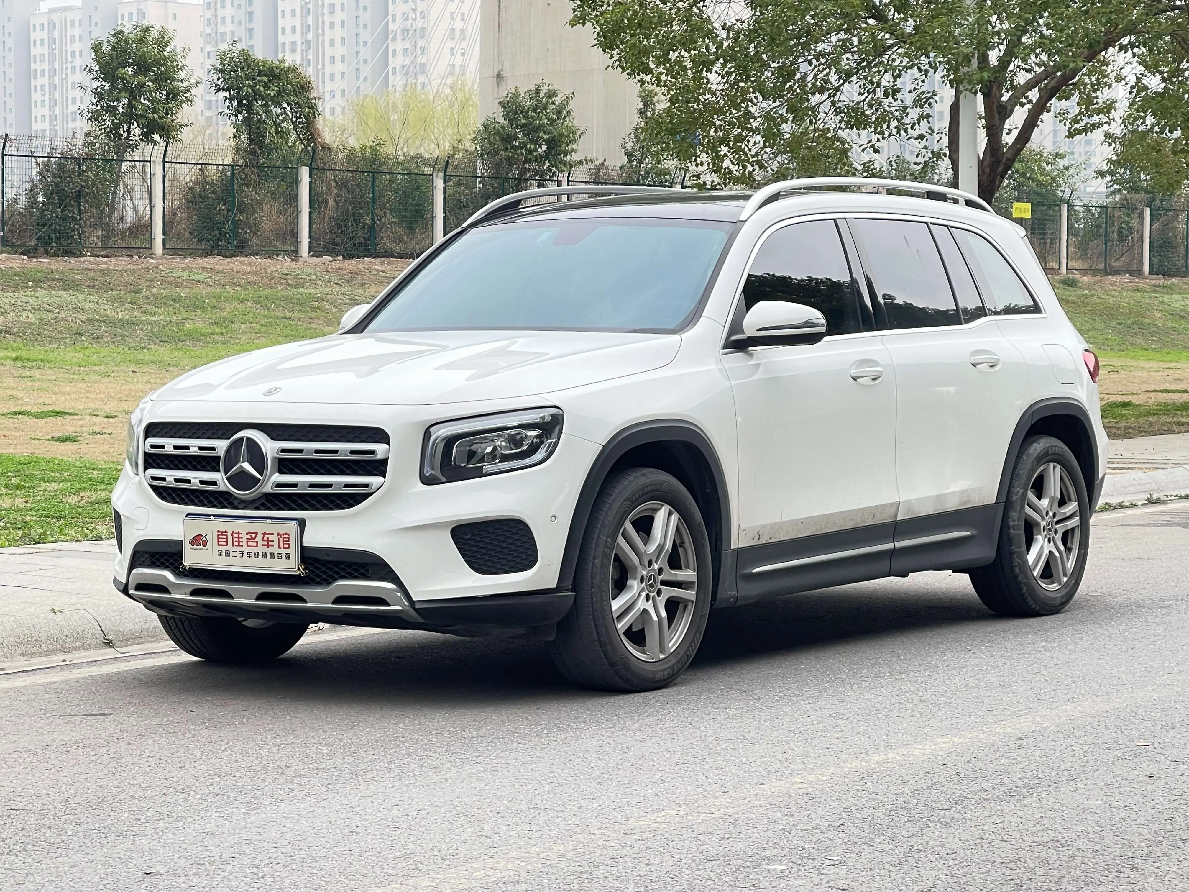 Mercedes-Benz GLB  из Китая