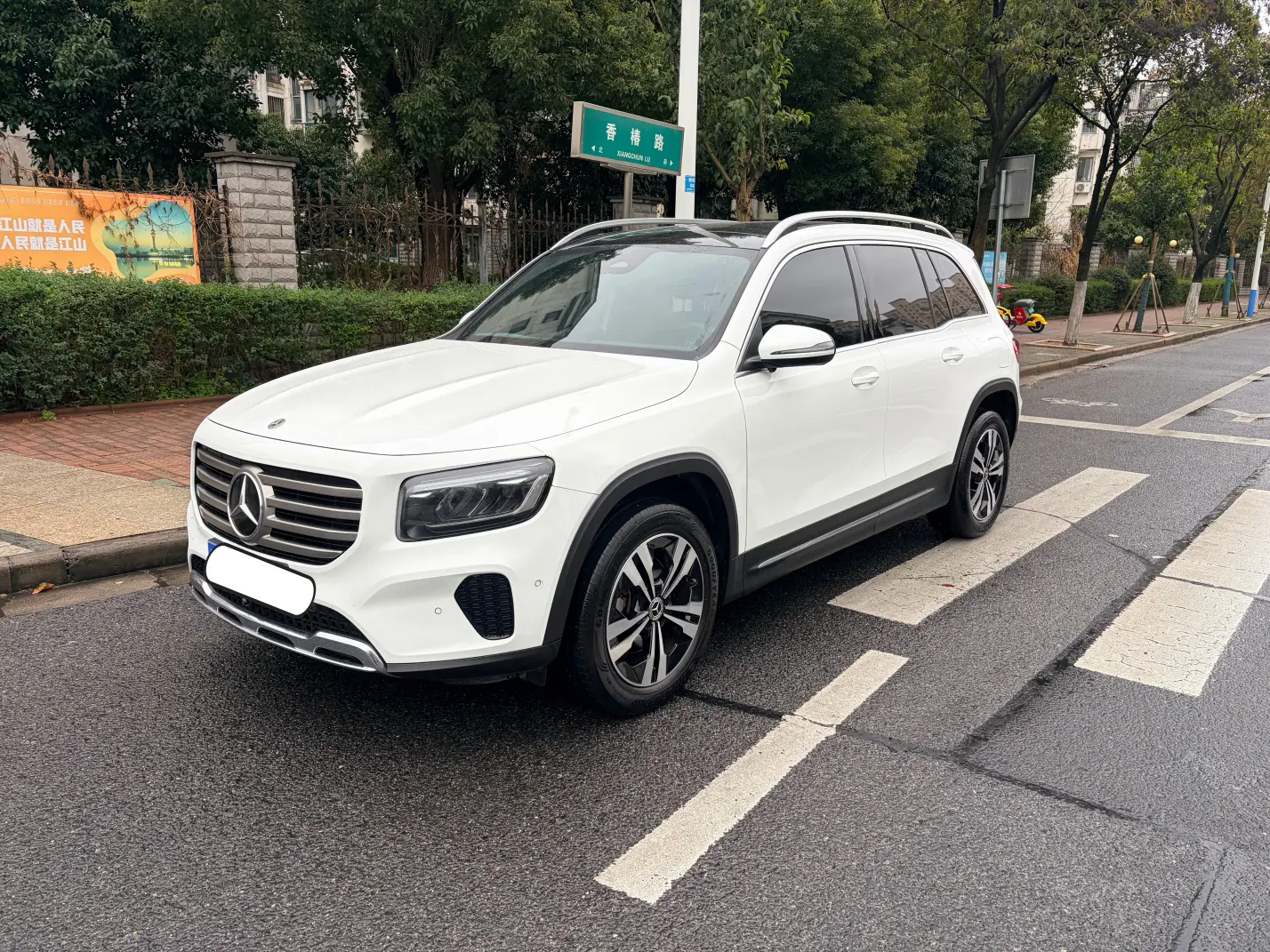 Mercedes-Benz GLB  из Китая