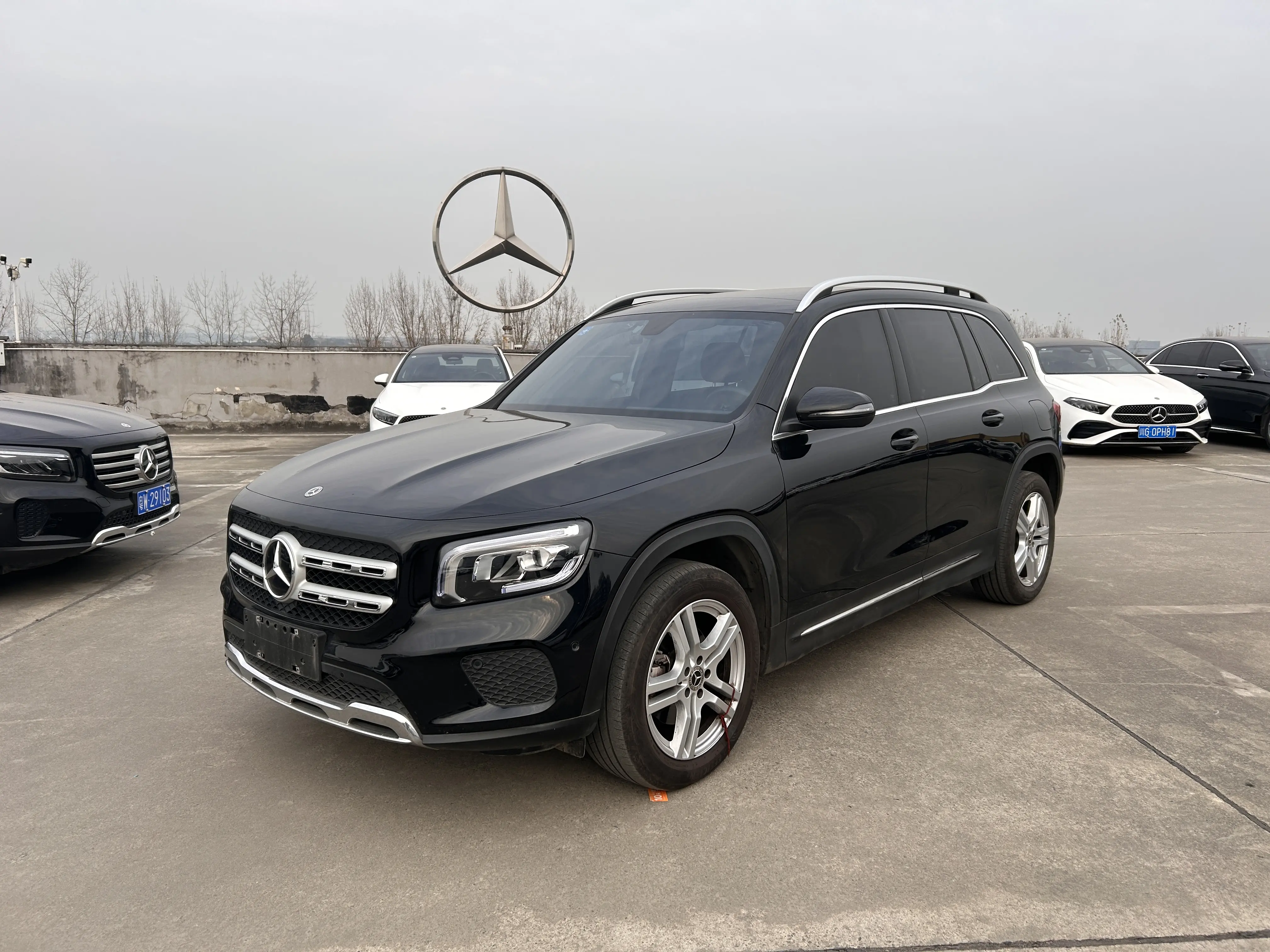 Mercedes-Benz GLB  из Китая