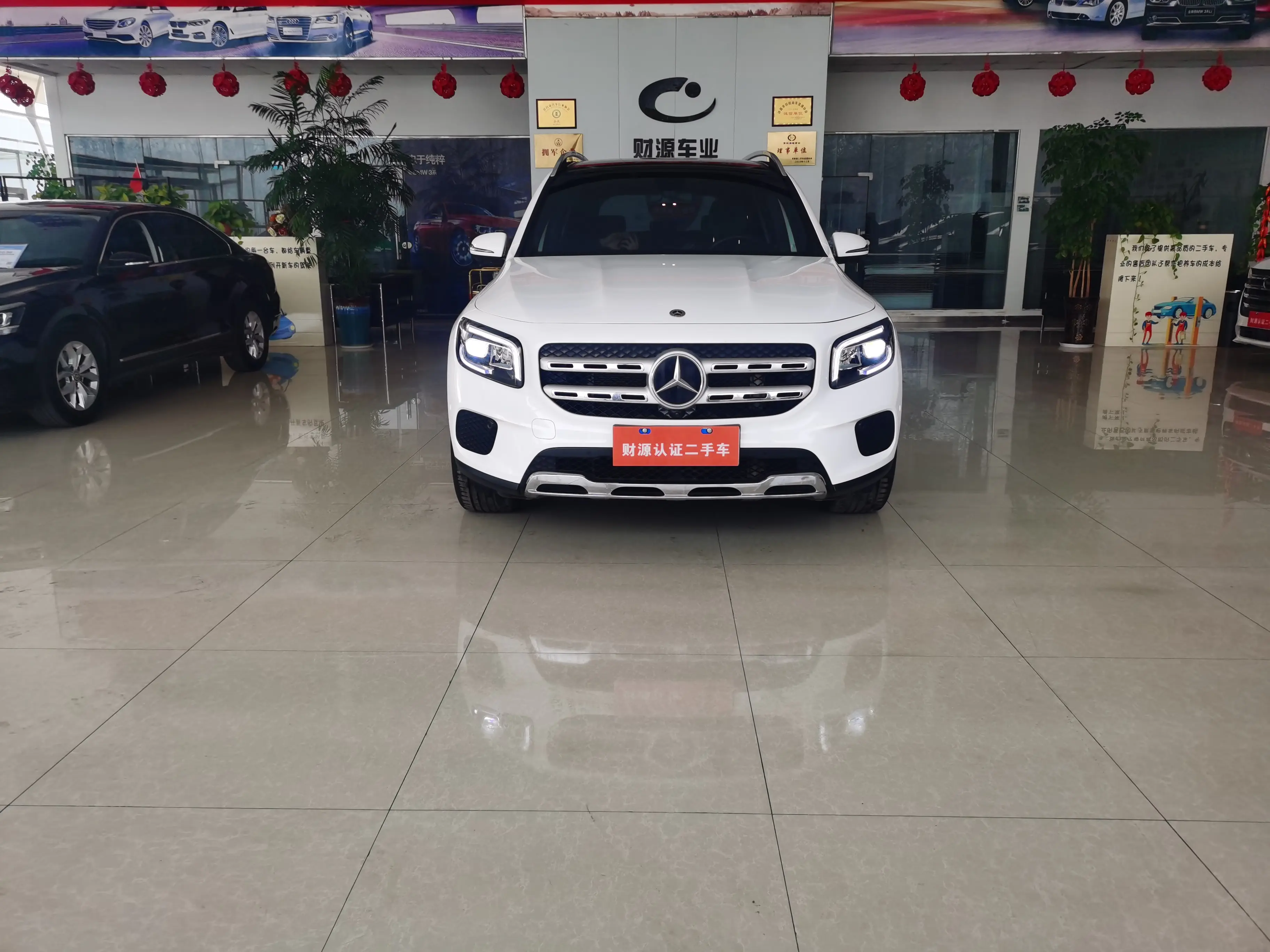 Mercedes-Benz GLB  из Китая