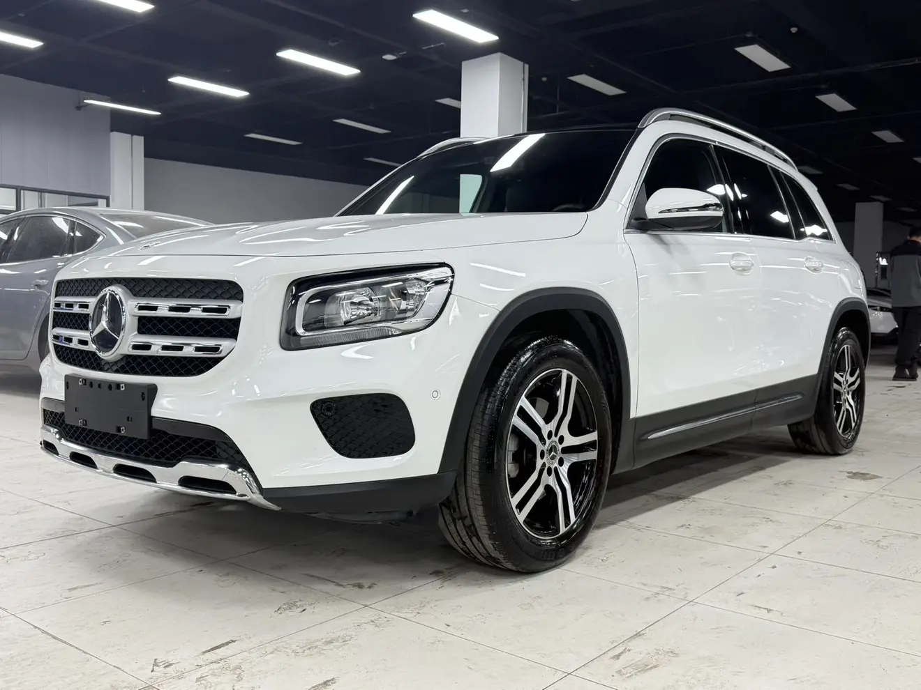 Mercedes-Benz GLB  из Китая