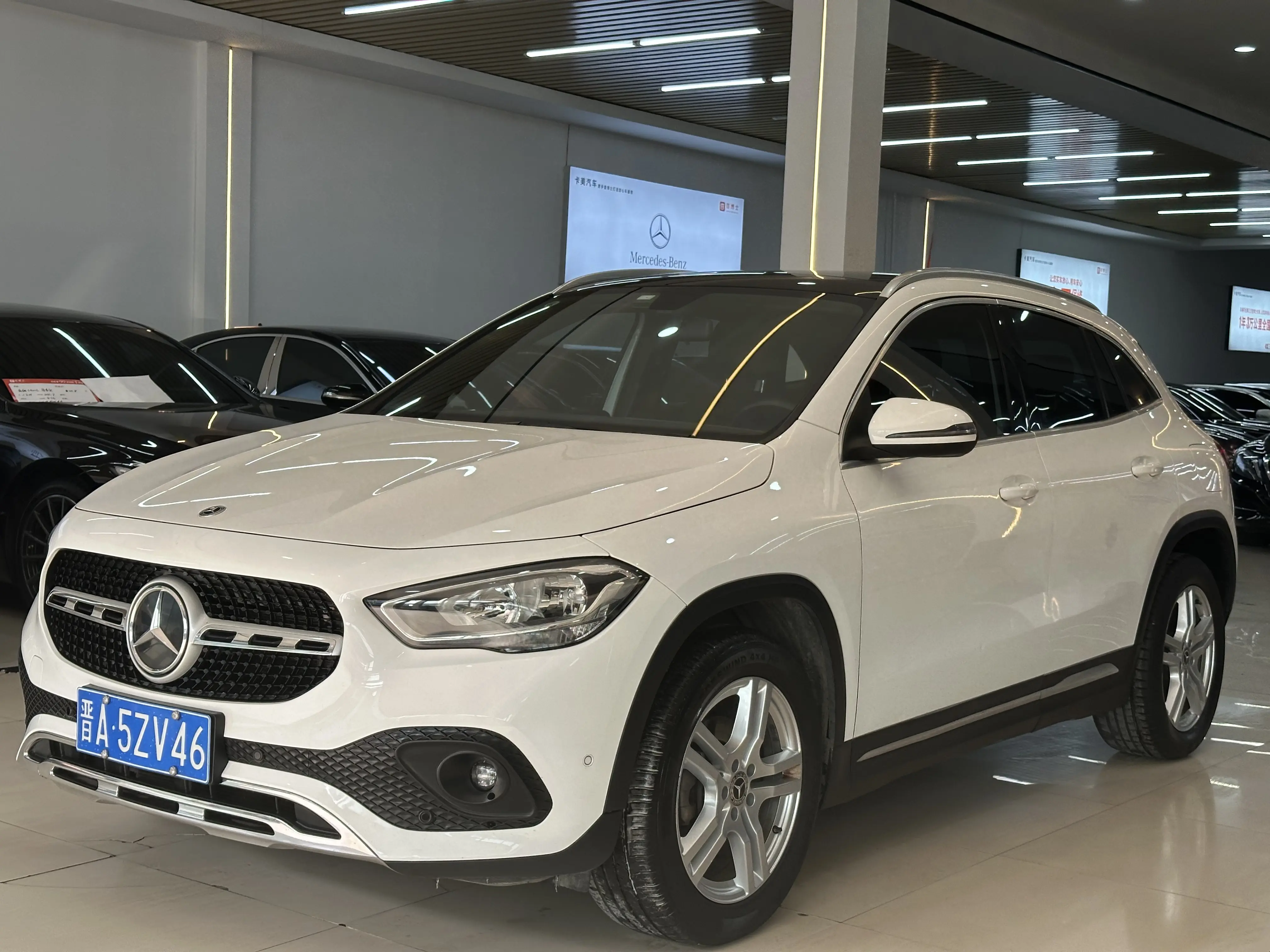 Mercedes-Benz GLA  из Китая