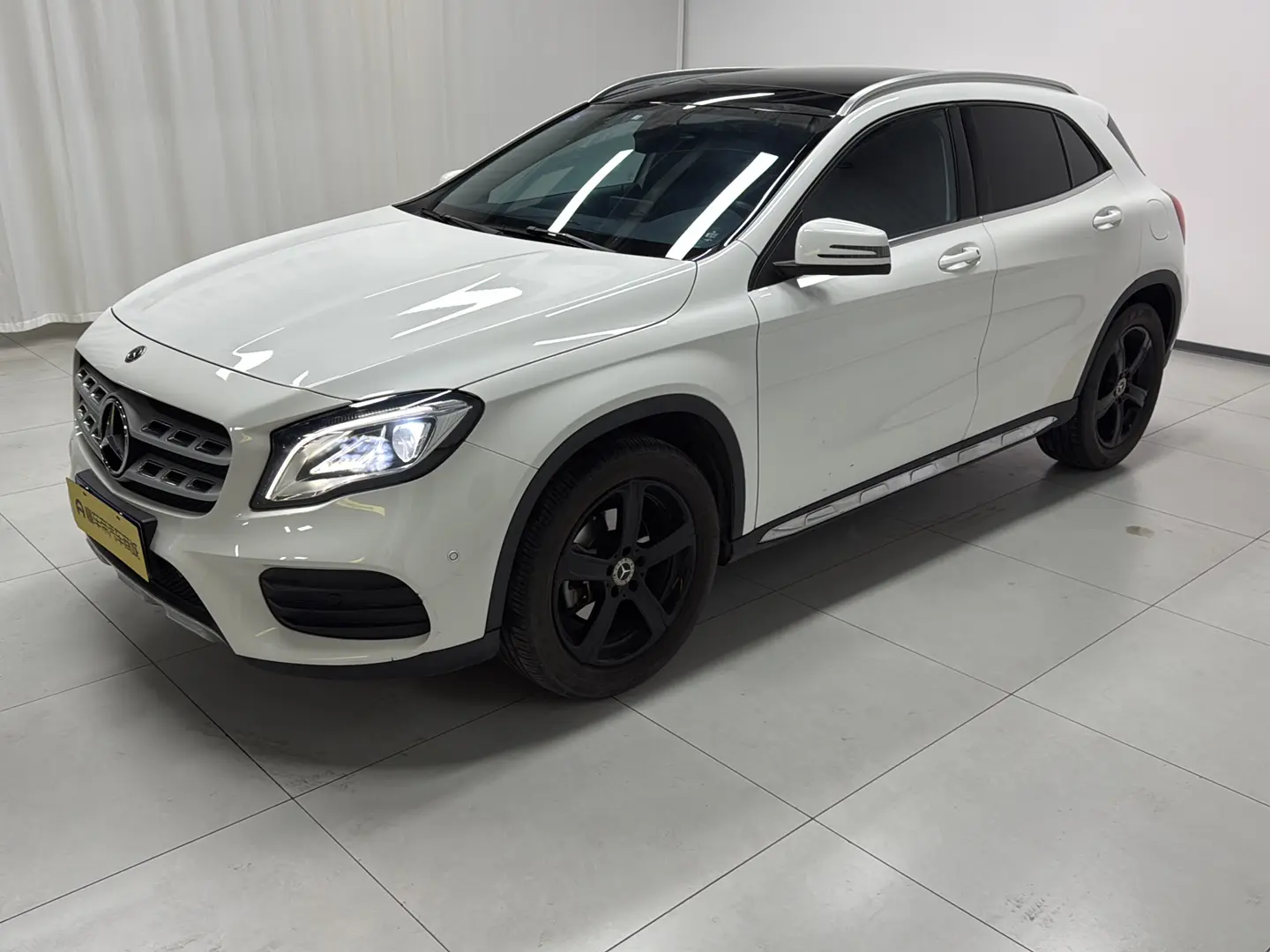 Mercedes-Benz GLA  из Китая