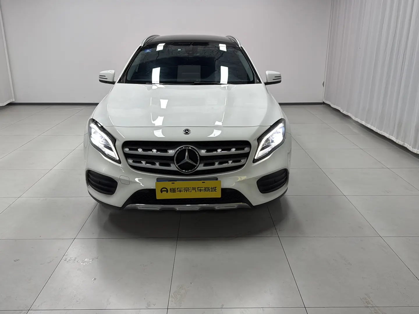 Mercedes-Benz GLA  из Китая