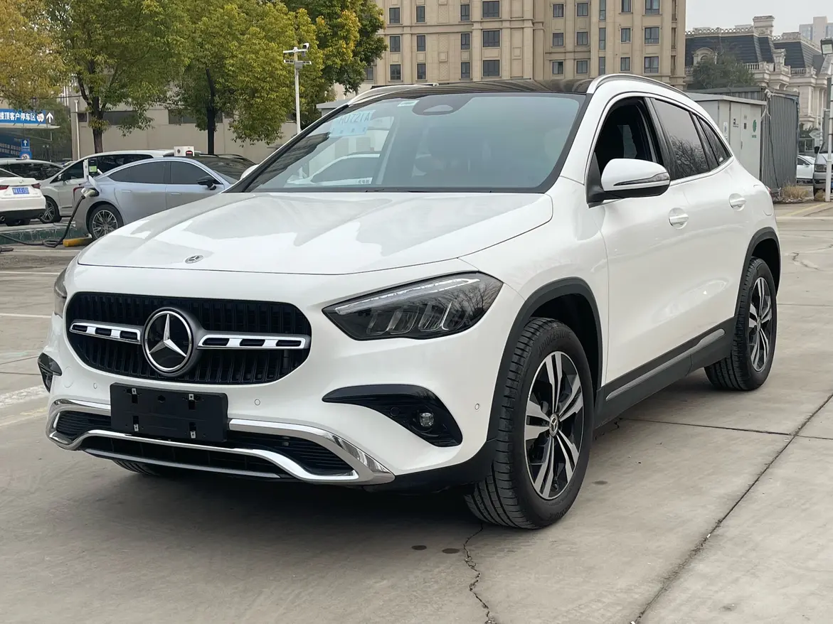 Mercedes-Benz GLA  из Китая
