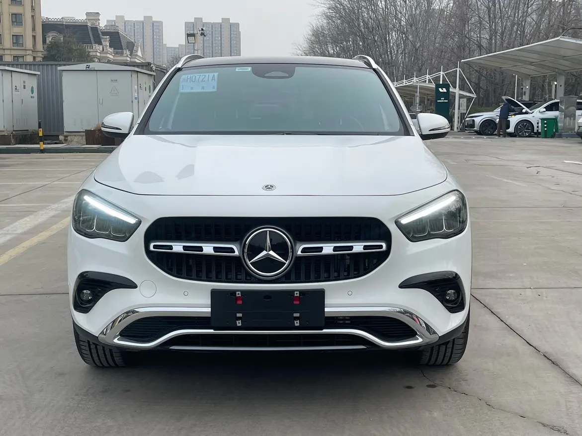 Mercedes-Benz GLA  из Китая