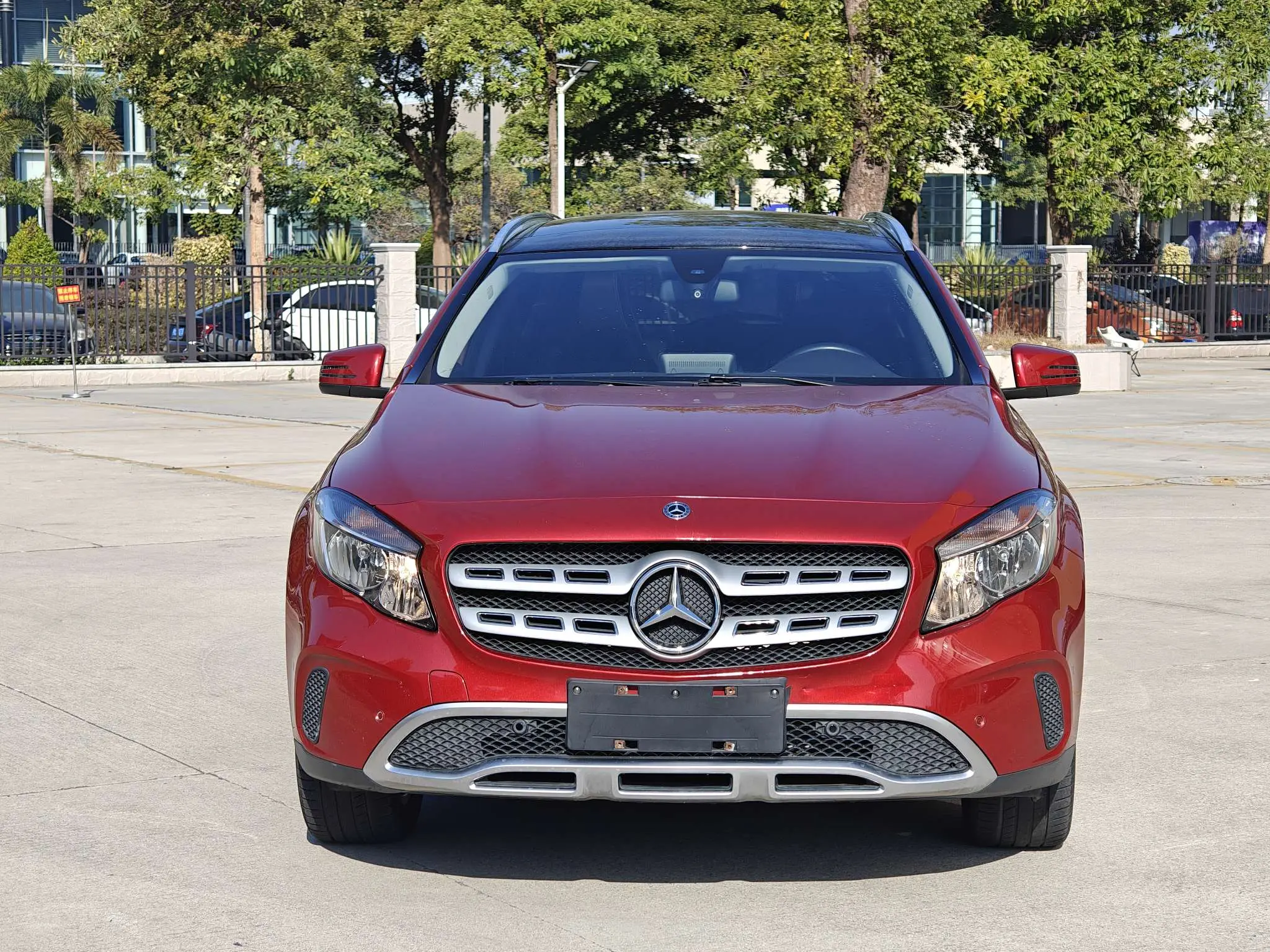 Mercedes-Benz GLA  из Китая