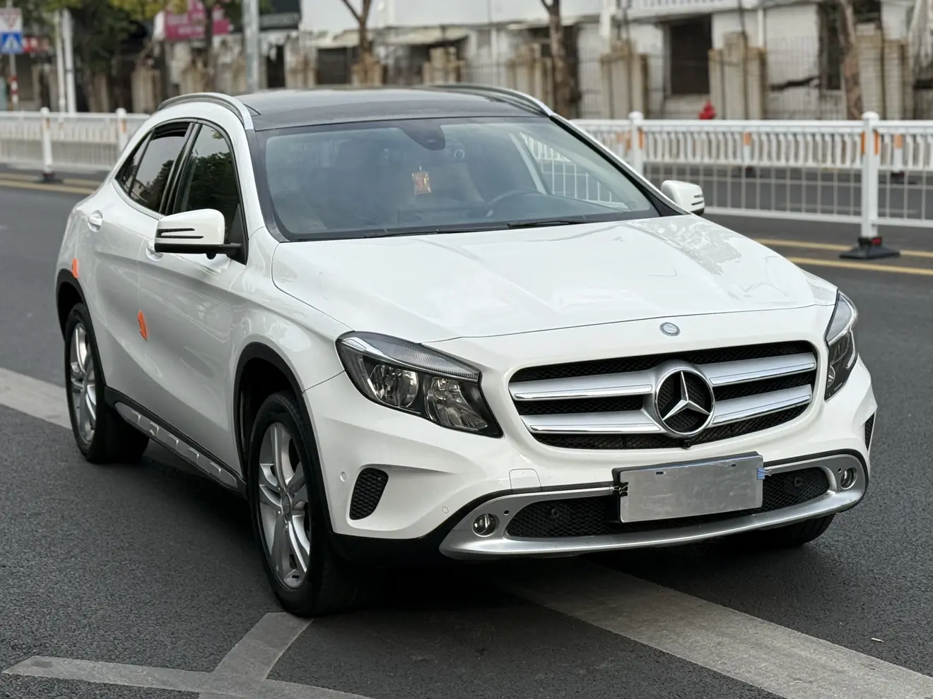 Mercedes-Benz GLA  из Китая