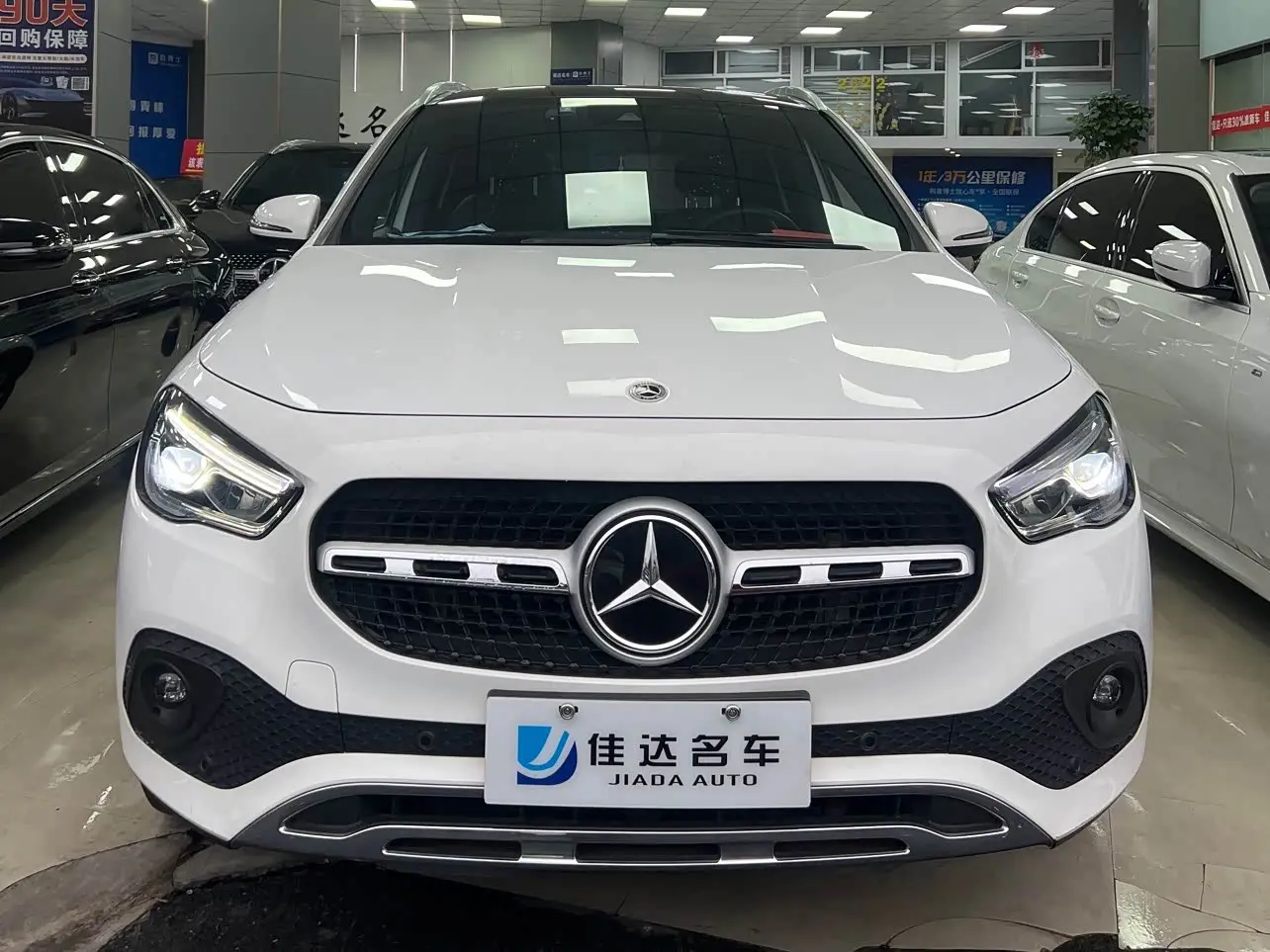 Mercedes-Benz GLA  из Китая