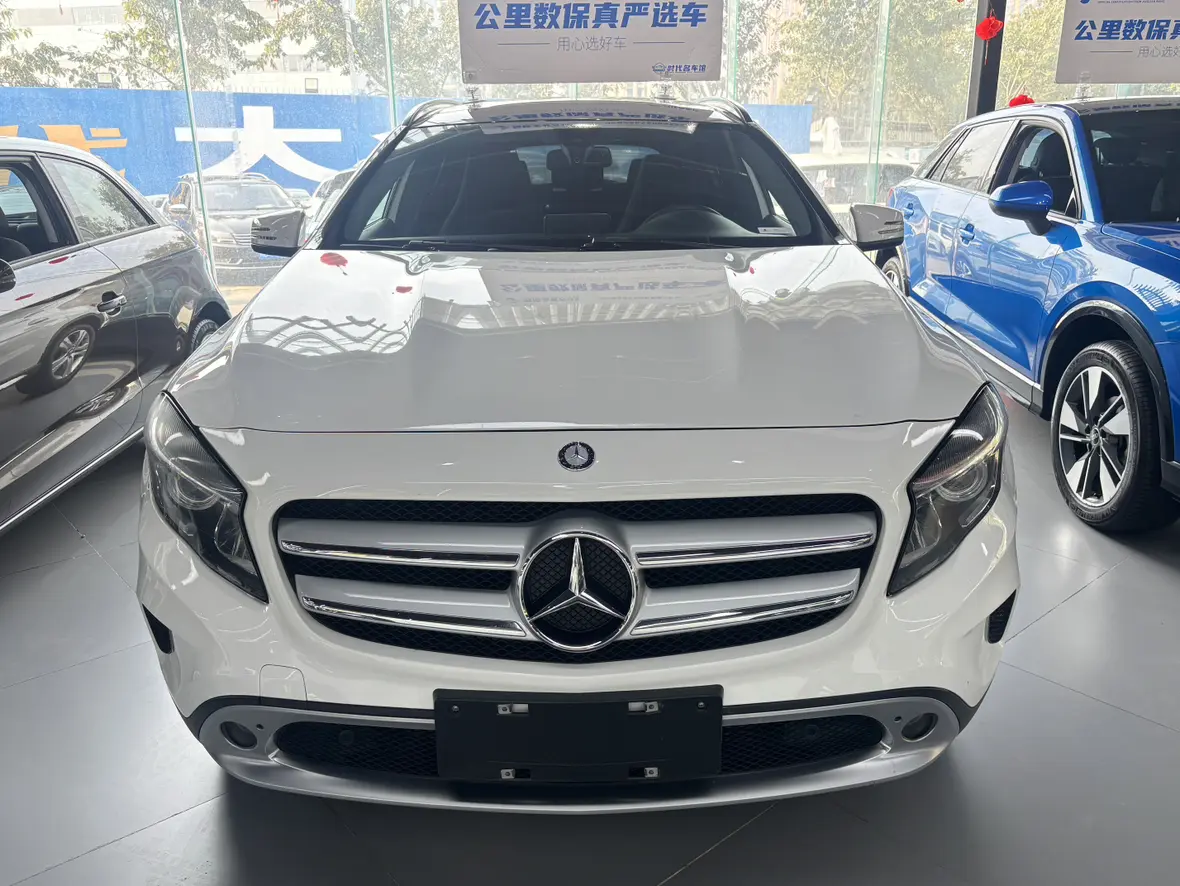Mercedes-Benz GLA  из Китая