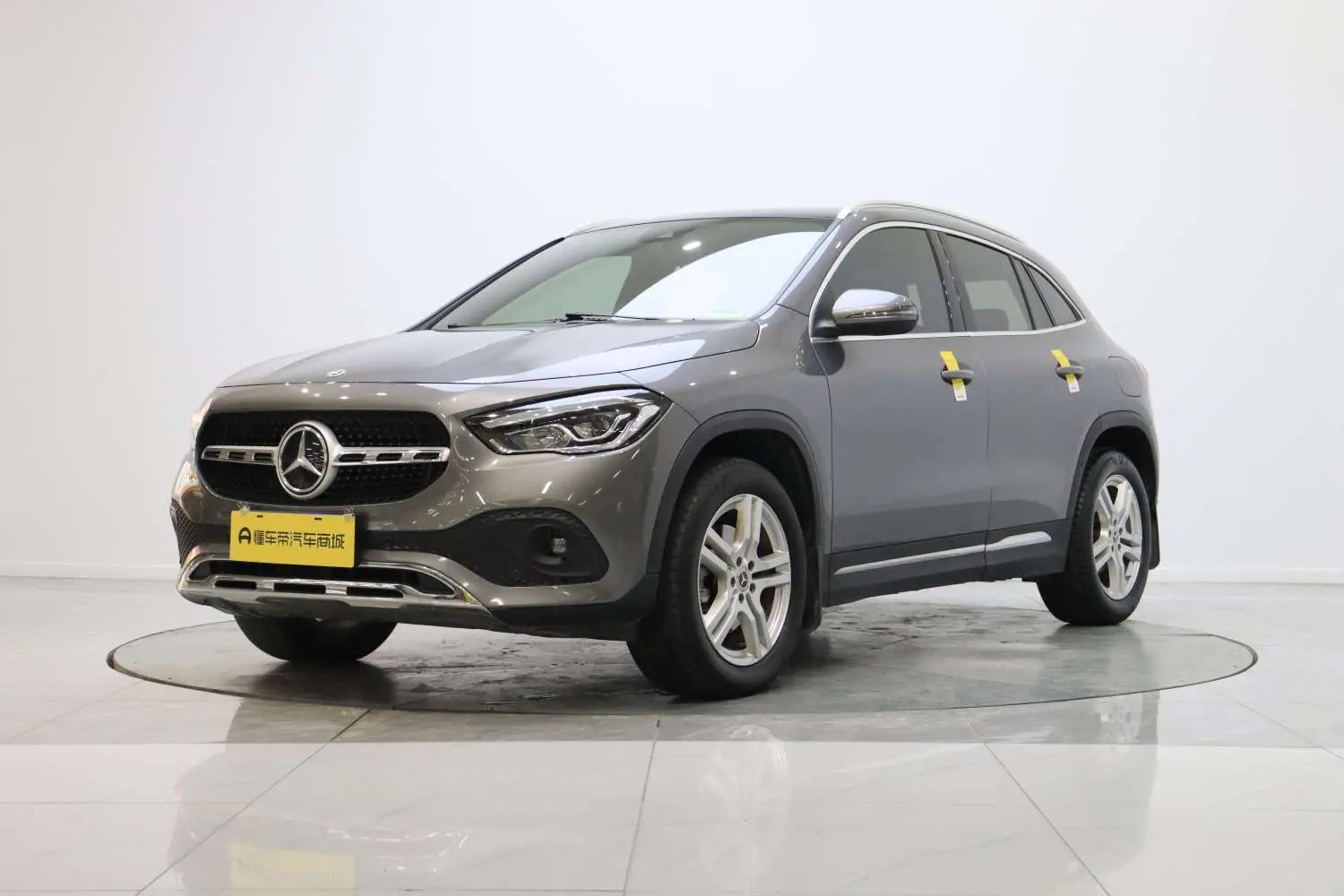 Mercedes-Benz GLA  из Китая