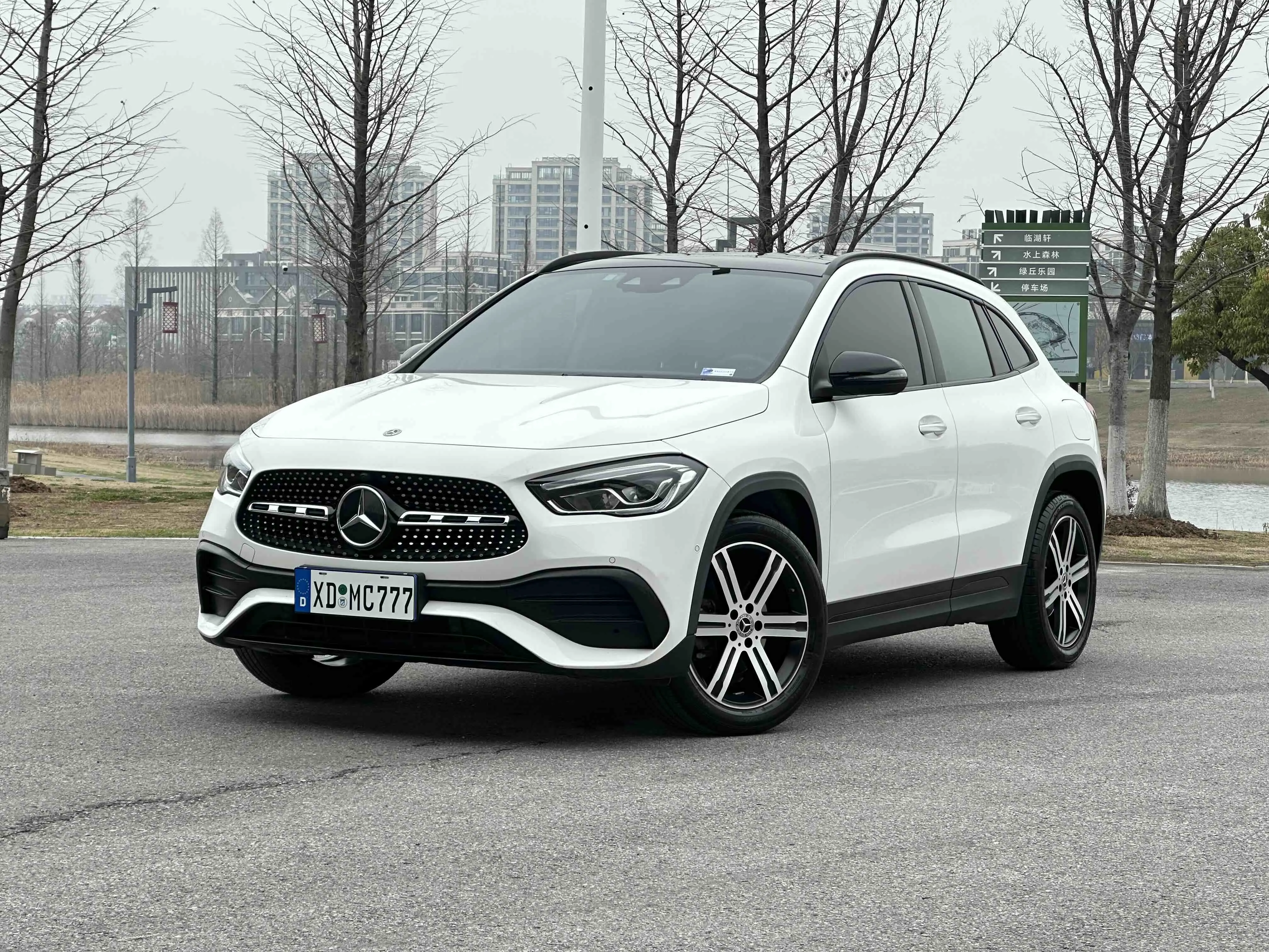Mercedes-Benz GLA  из Китая