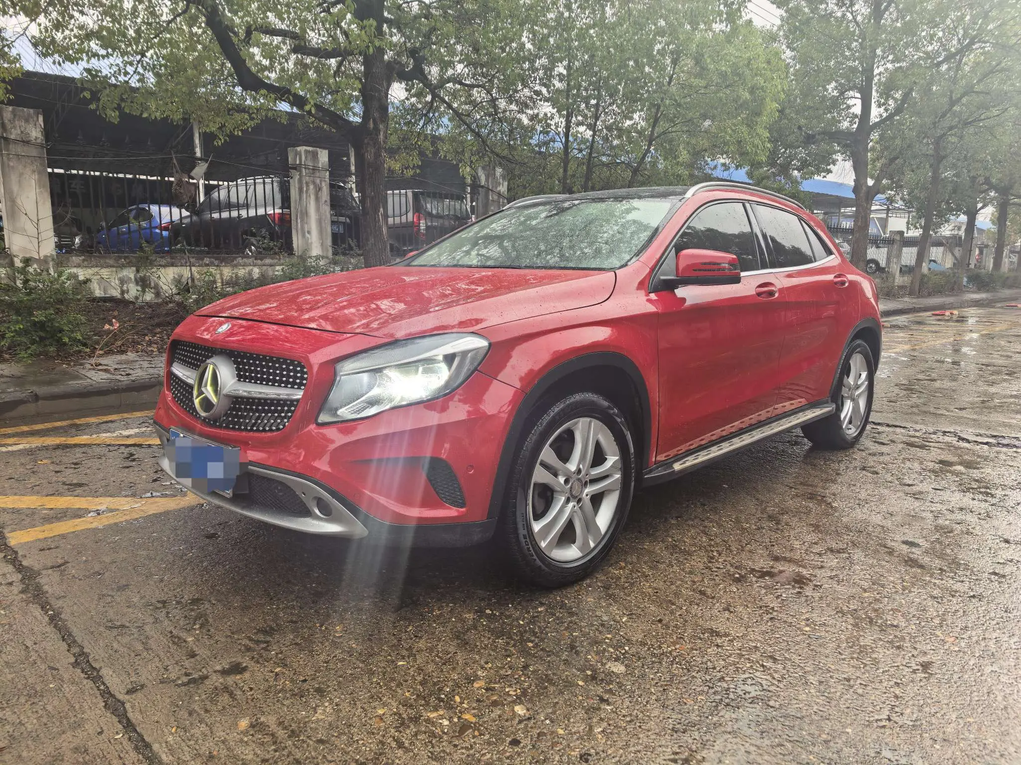 Mercedes-Benz GLA  из Китая