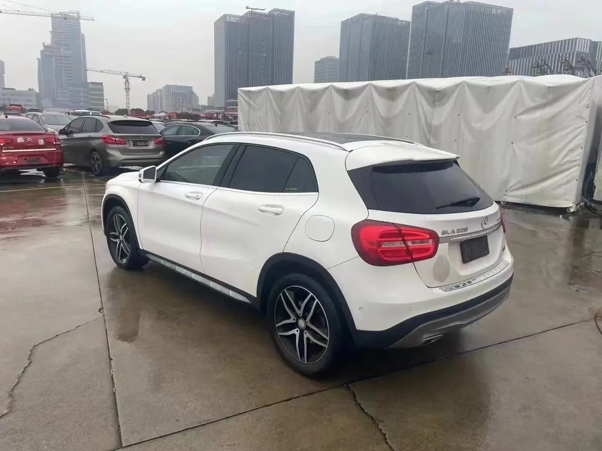 Mercedes-Benz GLA  из Китая
