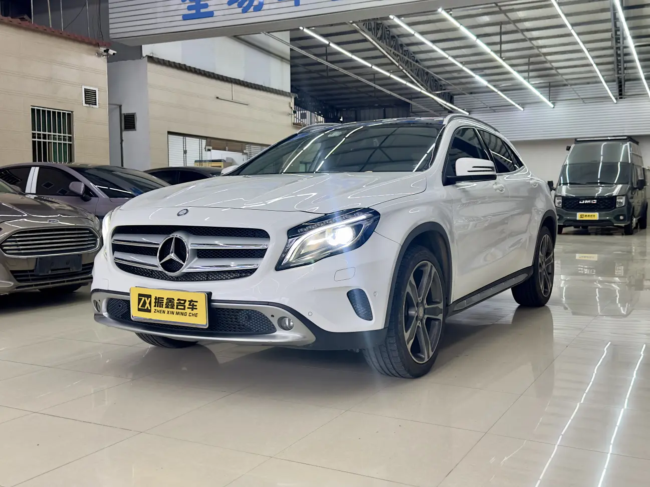 Mercedes-Benz GLA  из Китая