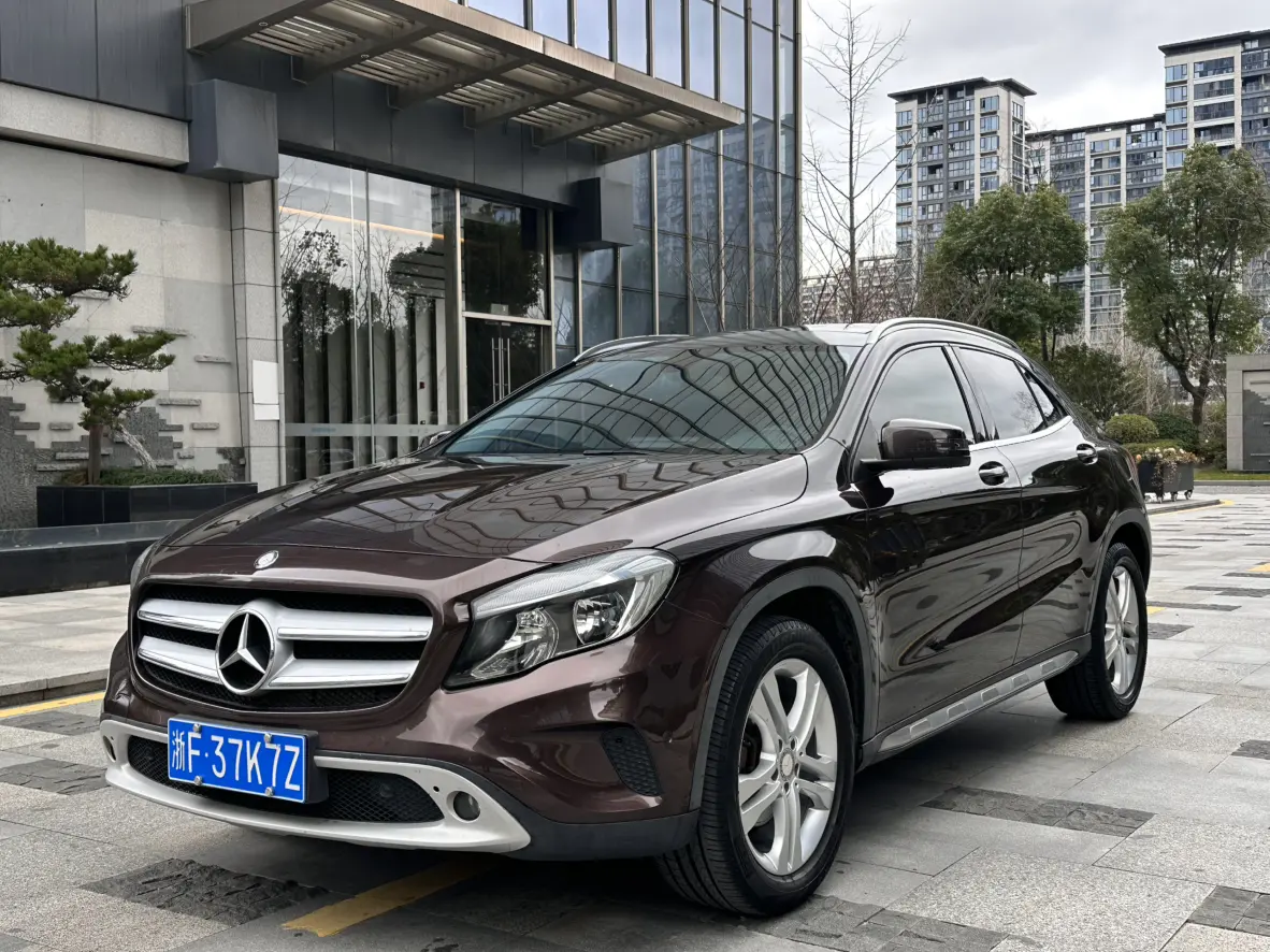 Mercedes-Benz GLA  из Китая