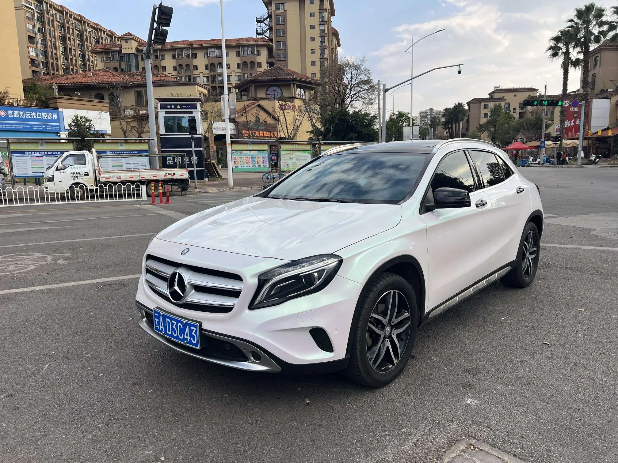 Mercedes-Benz GLA  из Китая