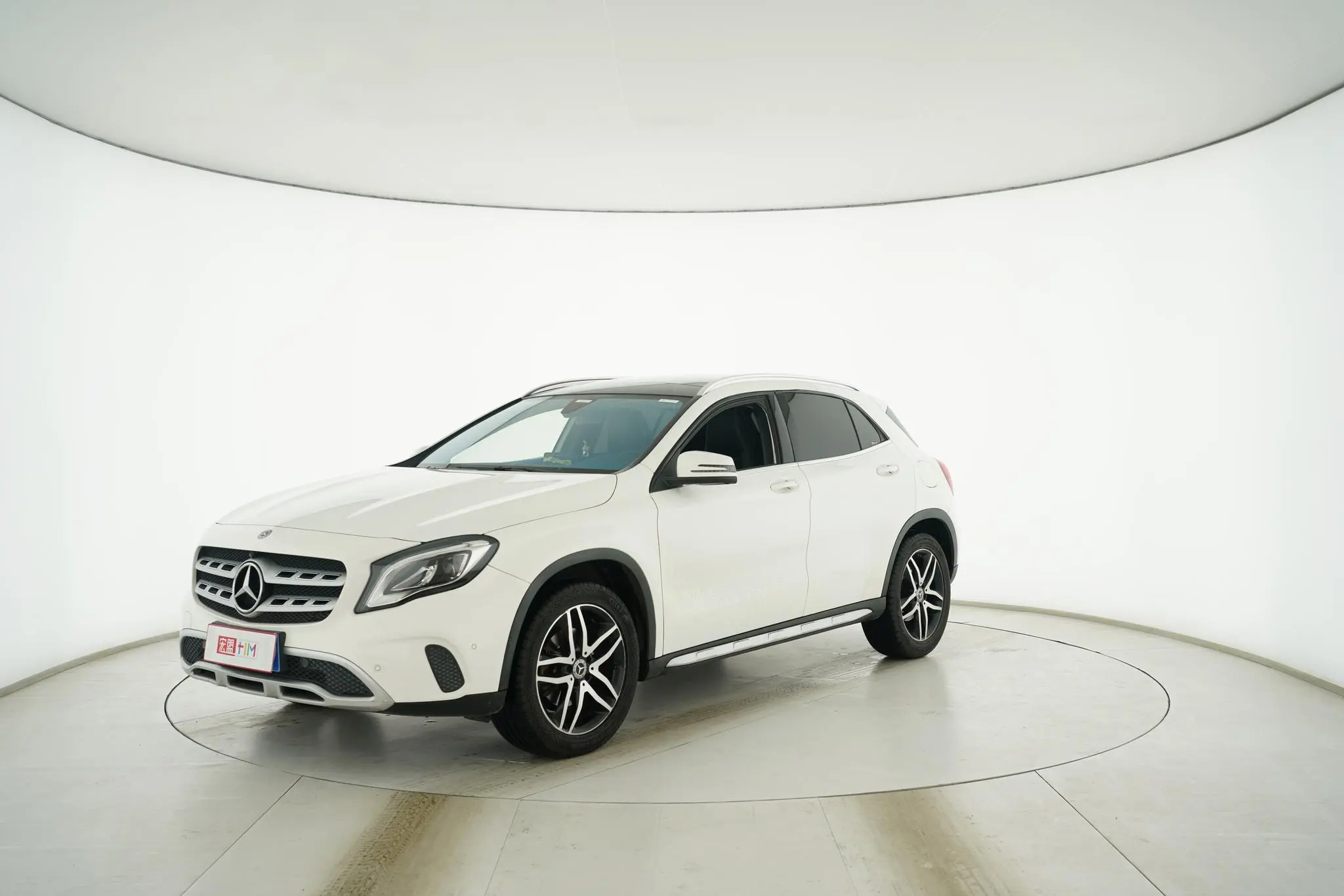 Mercedes-Benz GLA  из Китая