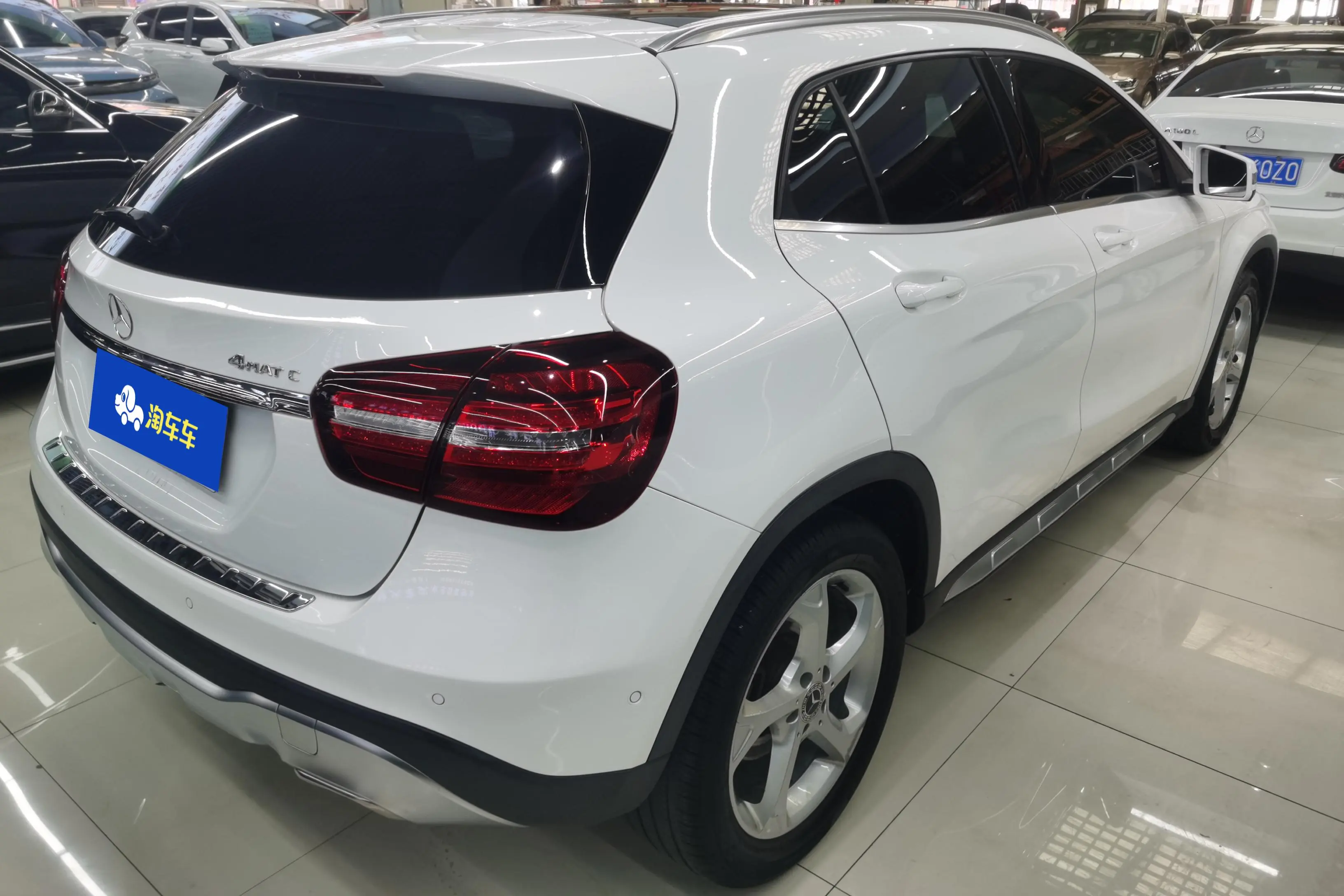 Mercedes-Benz GLA  из Китая