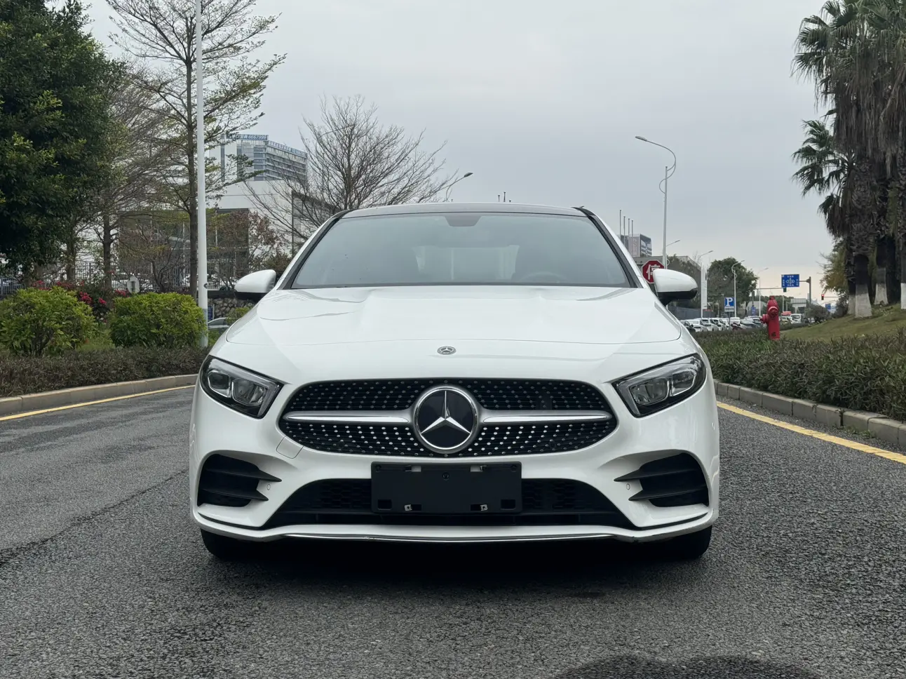 Mercedes-Benz Mercedes Benz A Class  из Китая