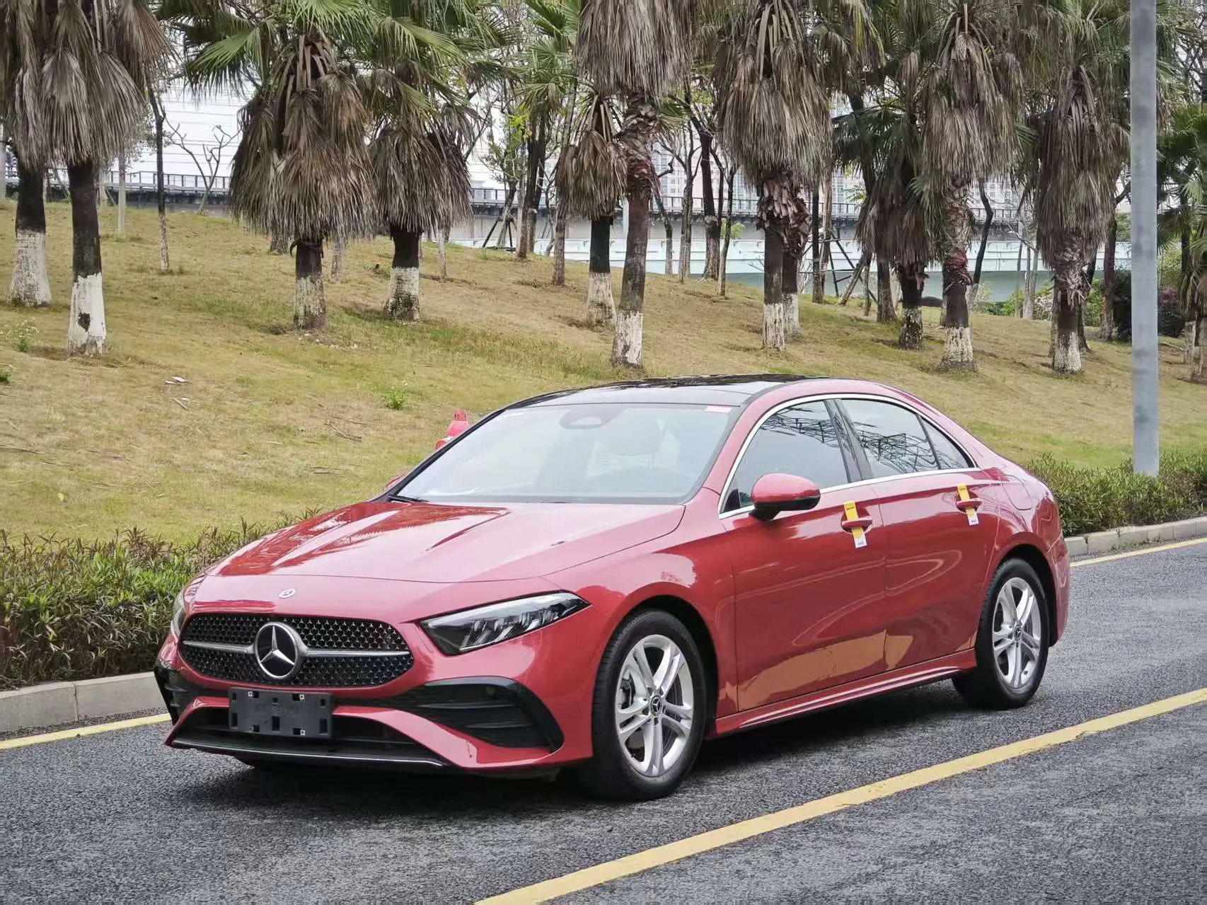 Mercedes-Benz Mercedes Benz A Class  из Китая