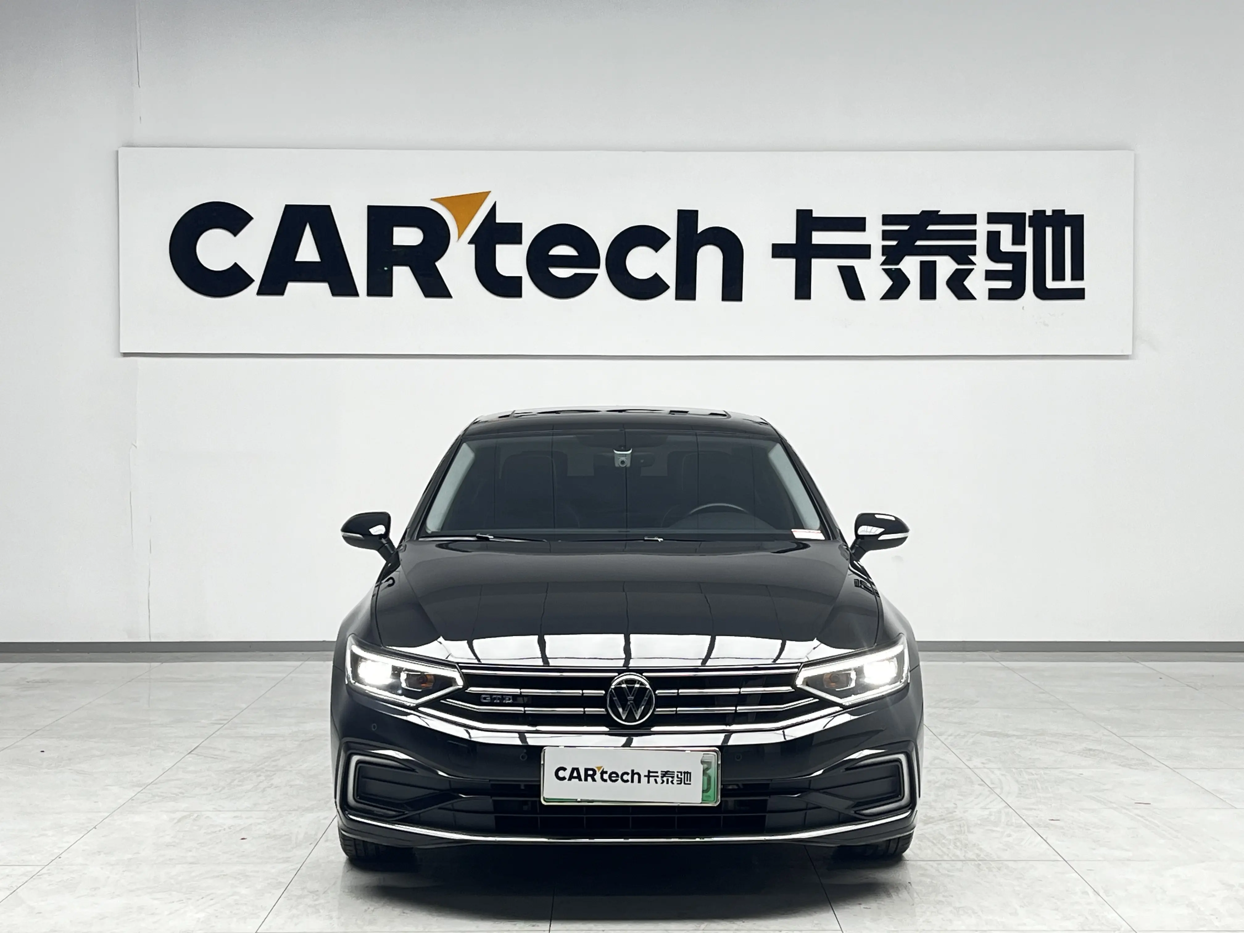 Volkswagen Magotan PHEV  из Китая