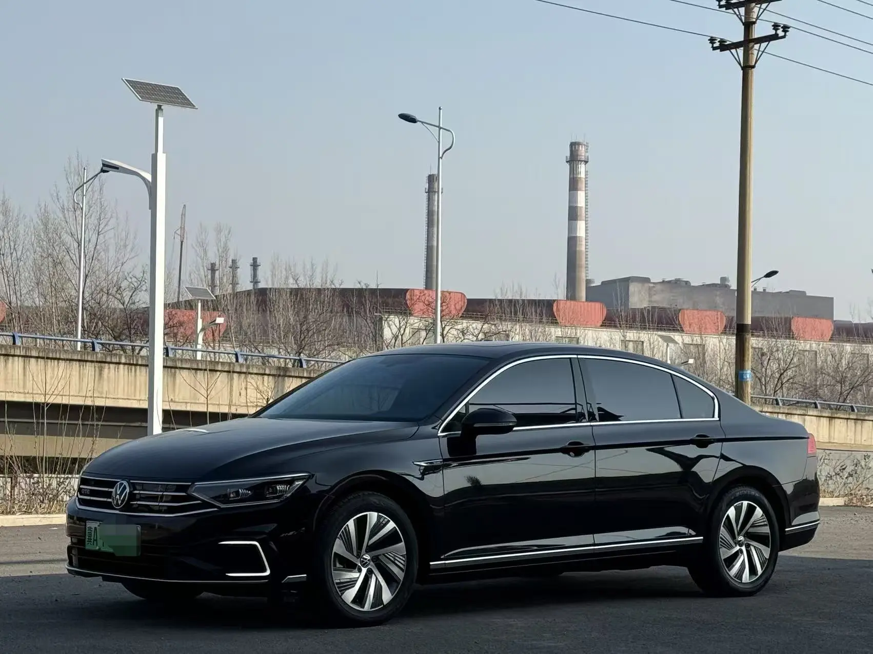 Volkswagen Magotan PHEV  из Китая
