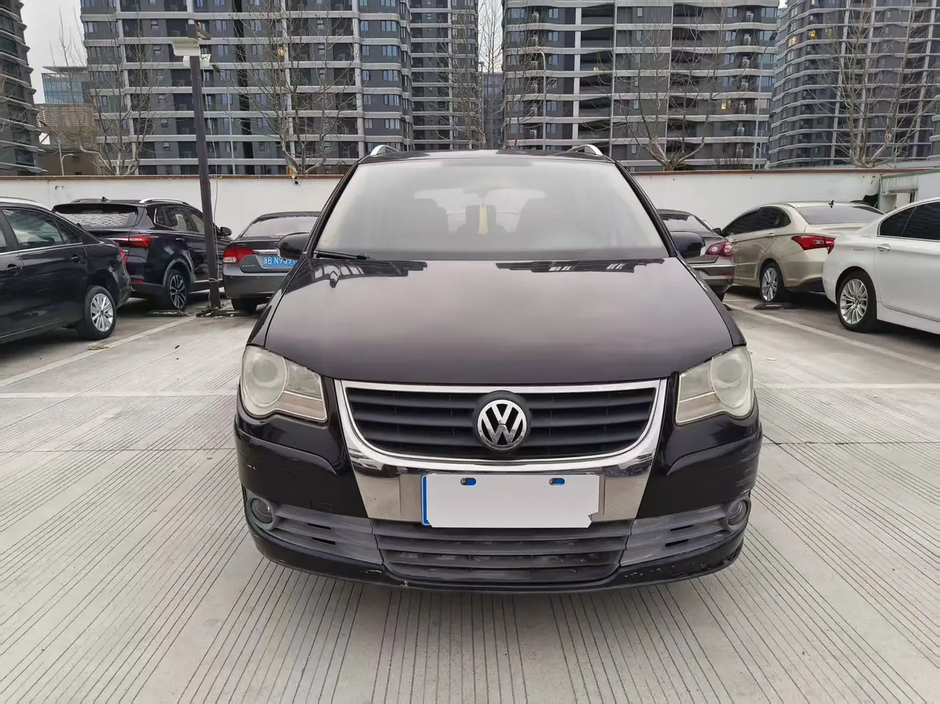 Volkswagen Touran  из Китая