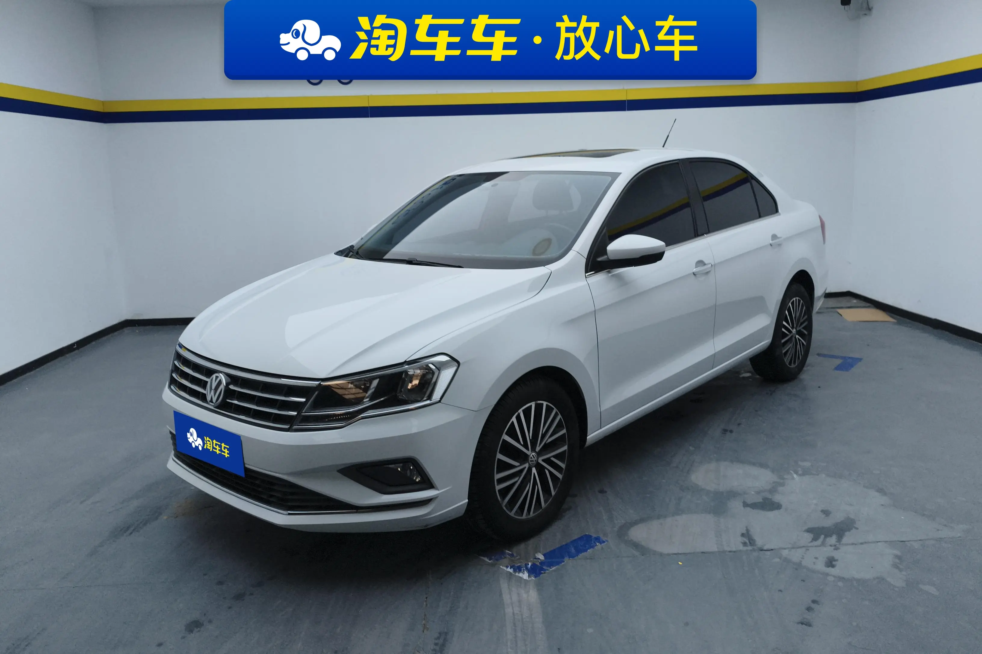 Volkswagen Jetta  из Китая