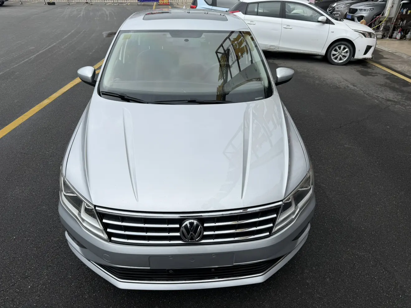 Volkswagen Jetta  из Китая