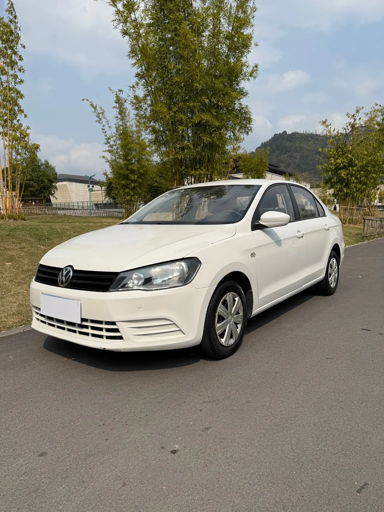 Volkswagen Jetta  из Китая
