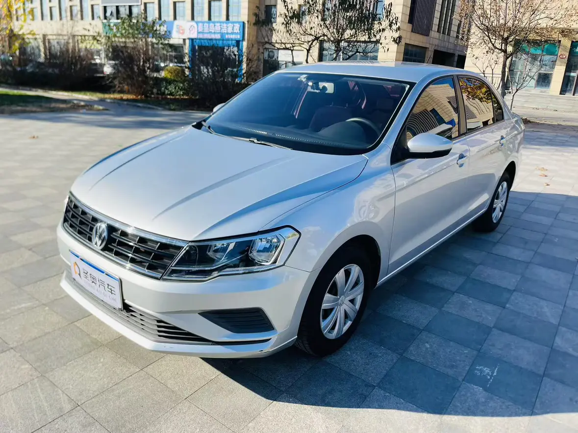 Volkswagen Jetta  из Китая