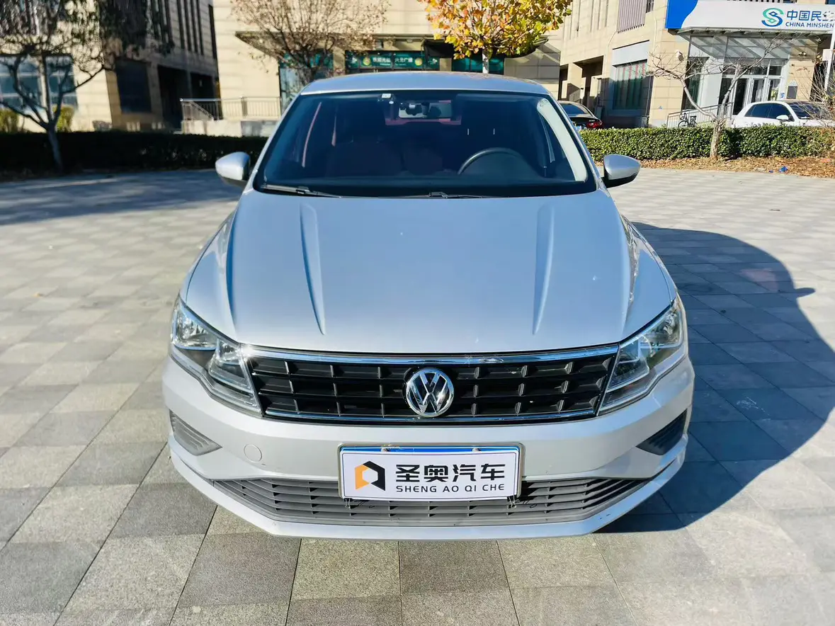 Volkswagen Jetta  из Китая