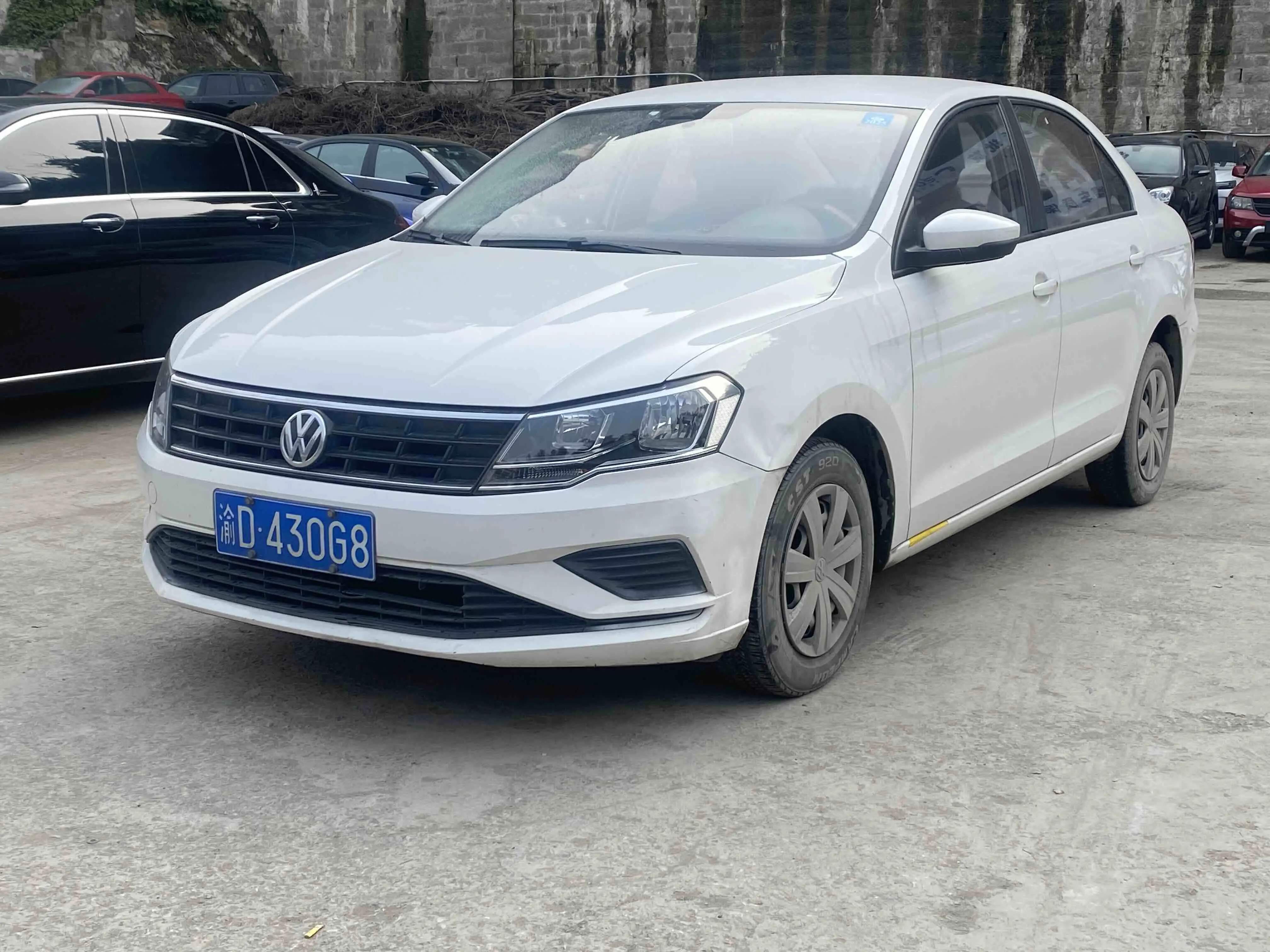 Volkswagen Jetta  из Китая