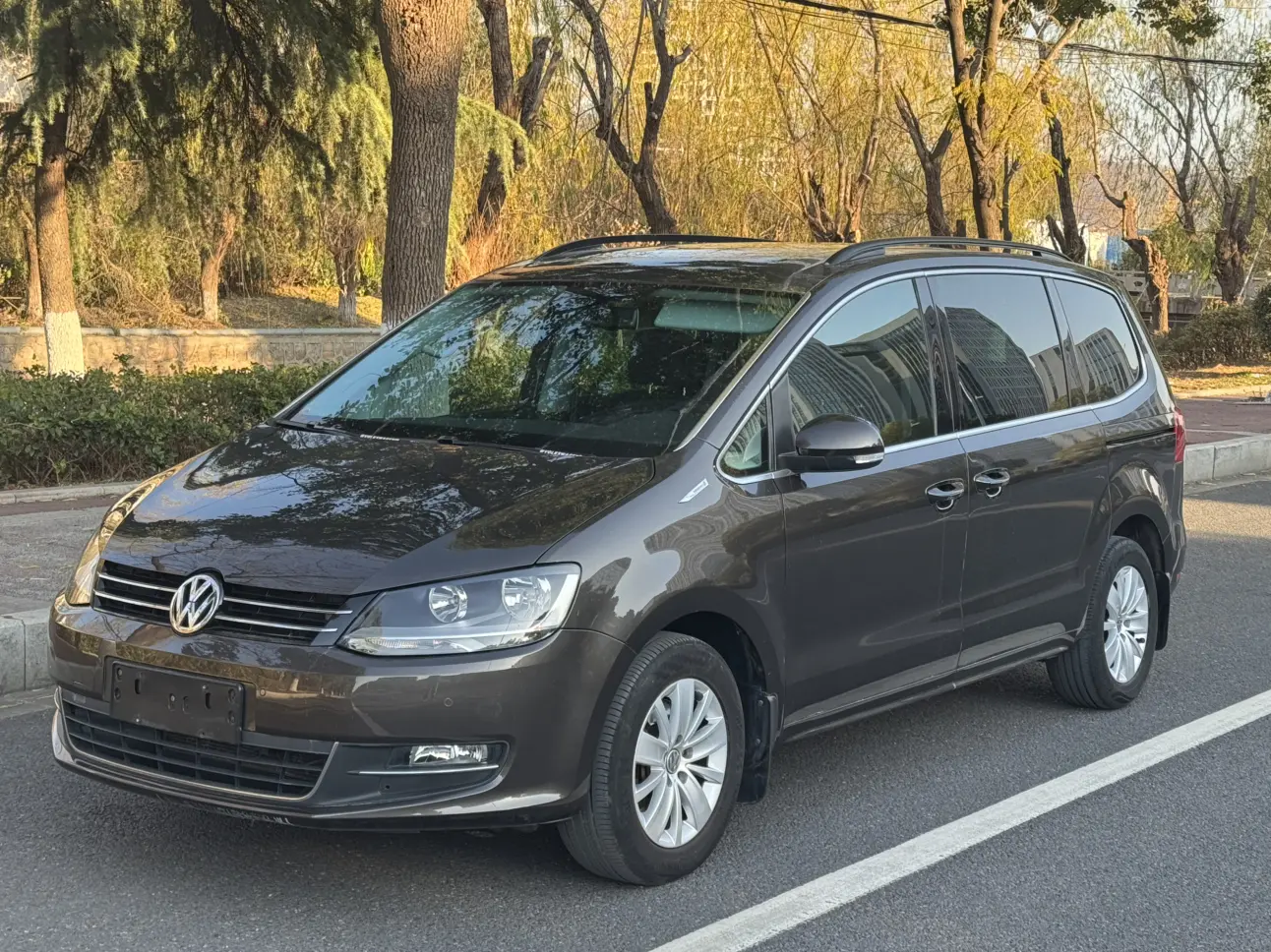 Volkswagen Sharon  из Китая