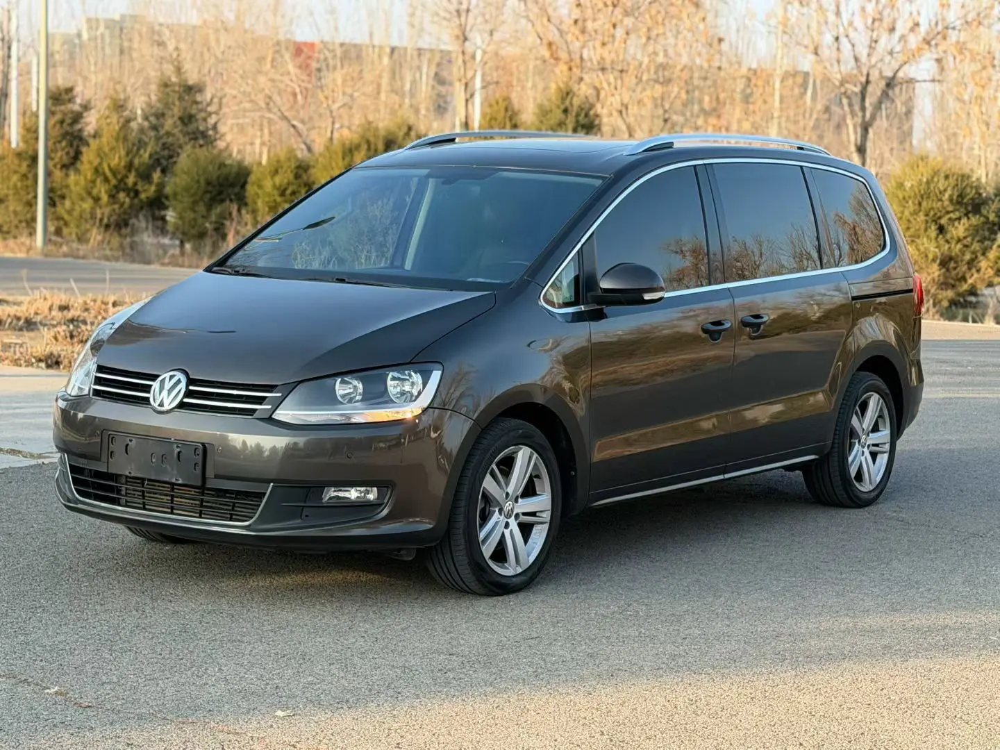 Volkswagen Sharon  из Китая