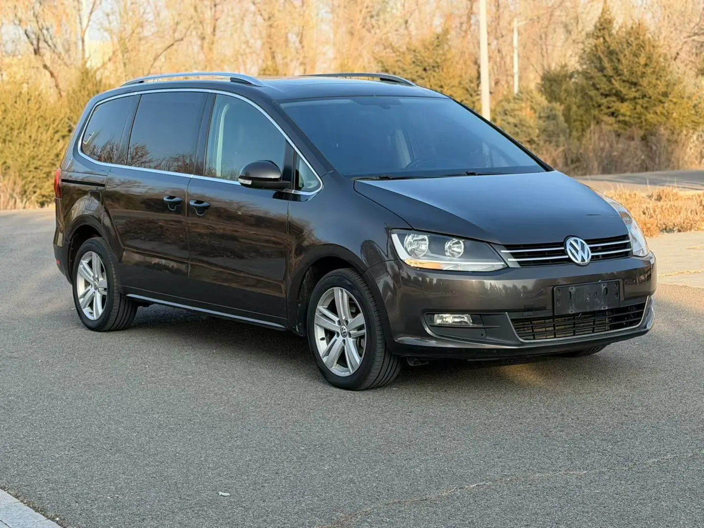 Volkswagen Sharon  из Китая