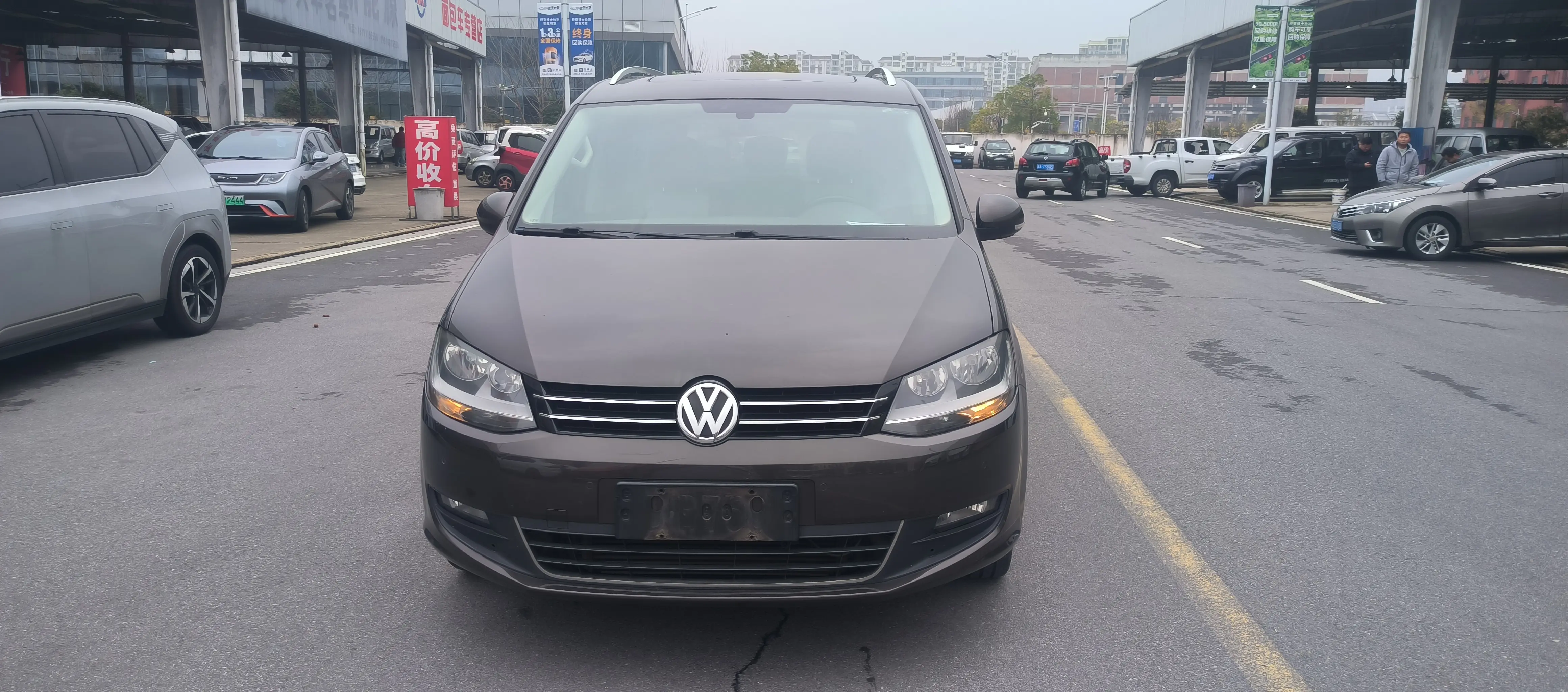 Volkswagen Sharon  из Китая