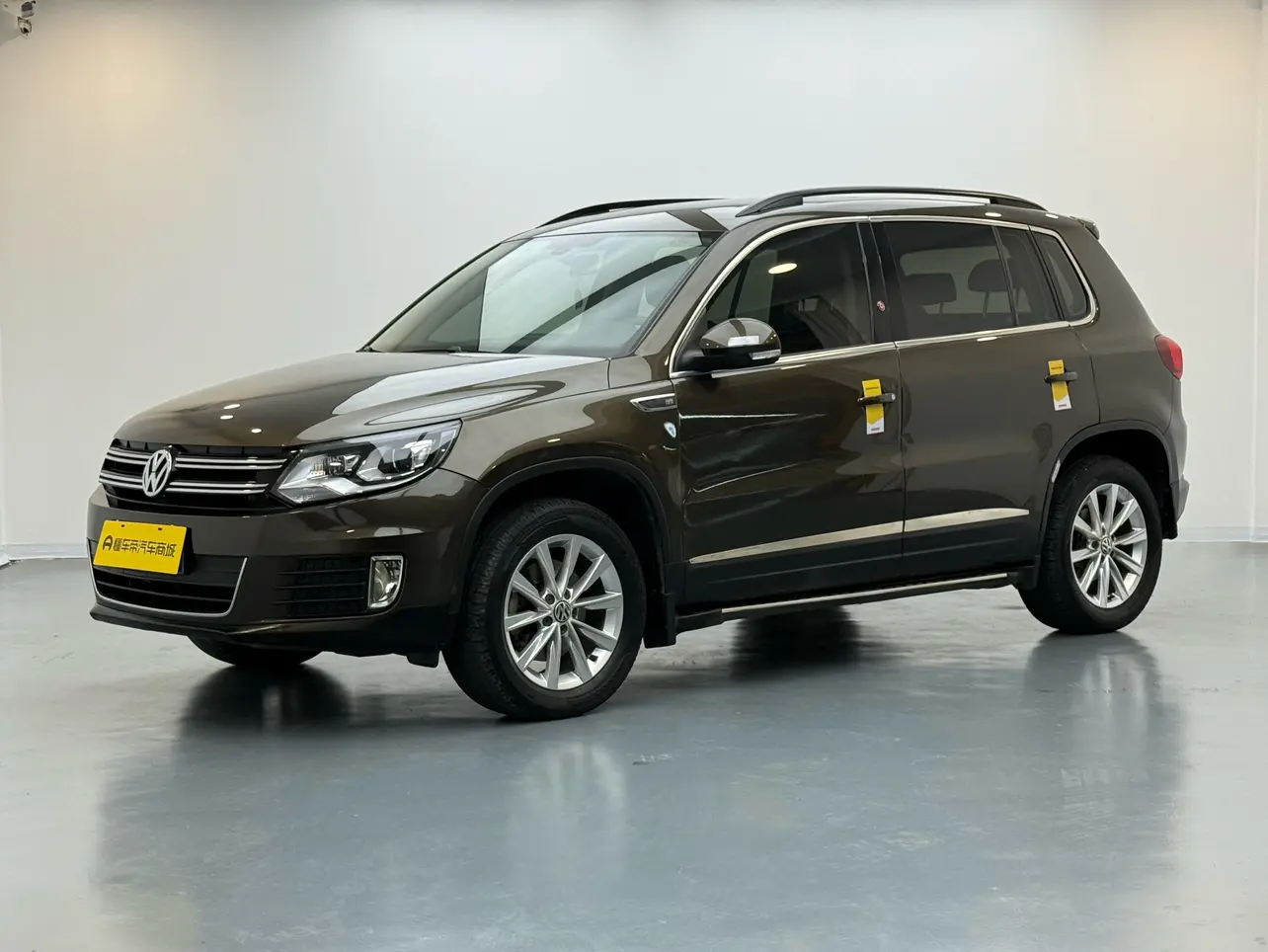Volkswagen Tiguan (Tharu)  из Китая