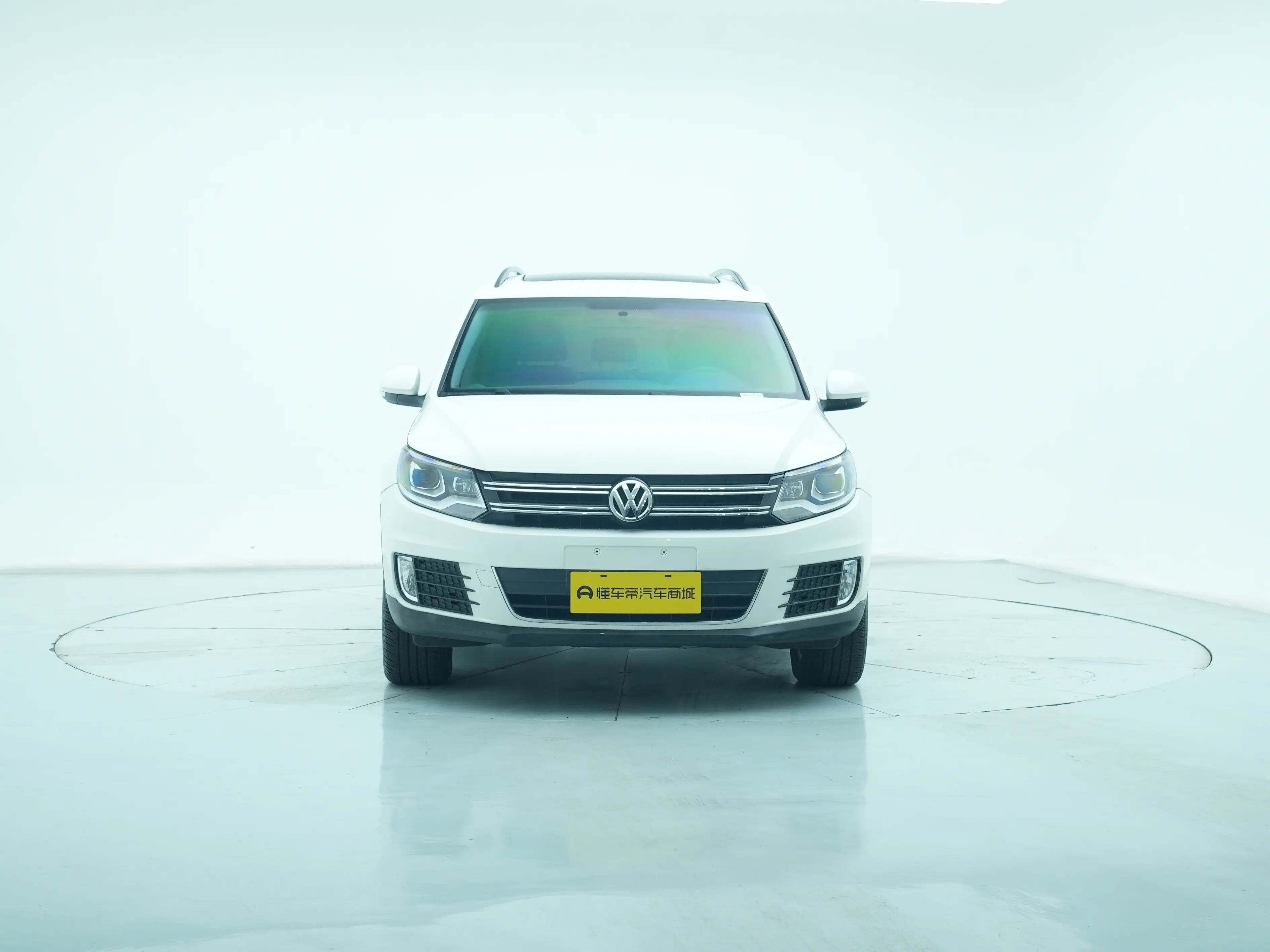 Volkswagen Tiguan (Tharu)  из Китая