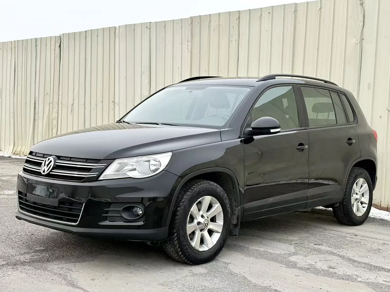 Volkswagen Tiguan (Tharu)  из Китая