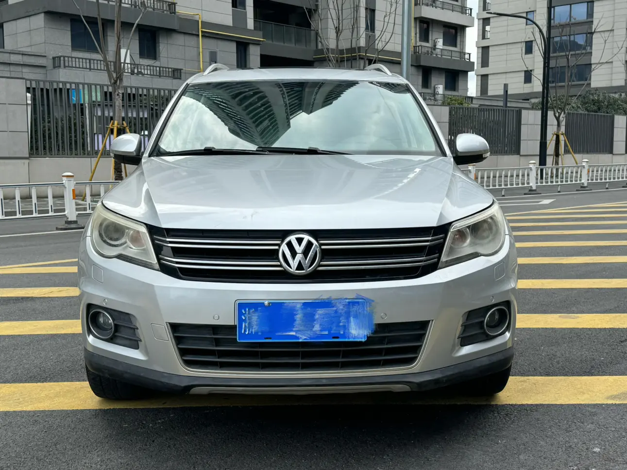 Volkswagen Tiguan (Tharu)  из Китая